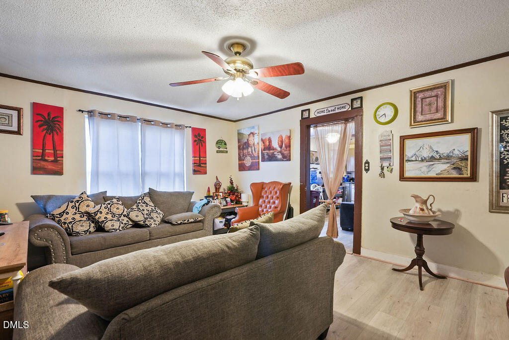 109 Twin City Street Property Photo 7