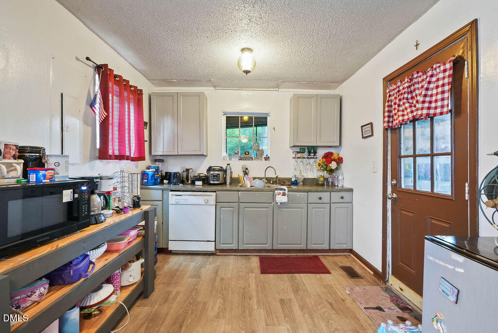109 Twin City Street Property Photo 13