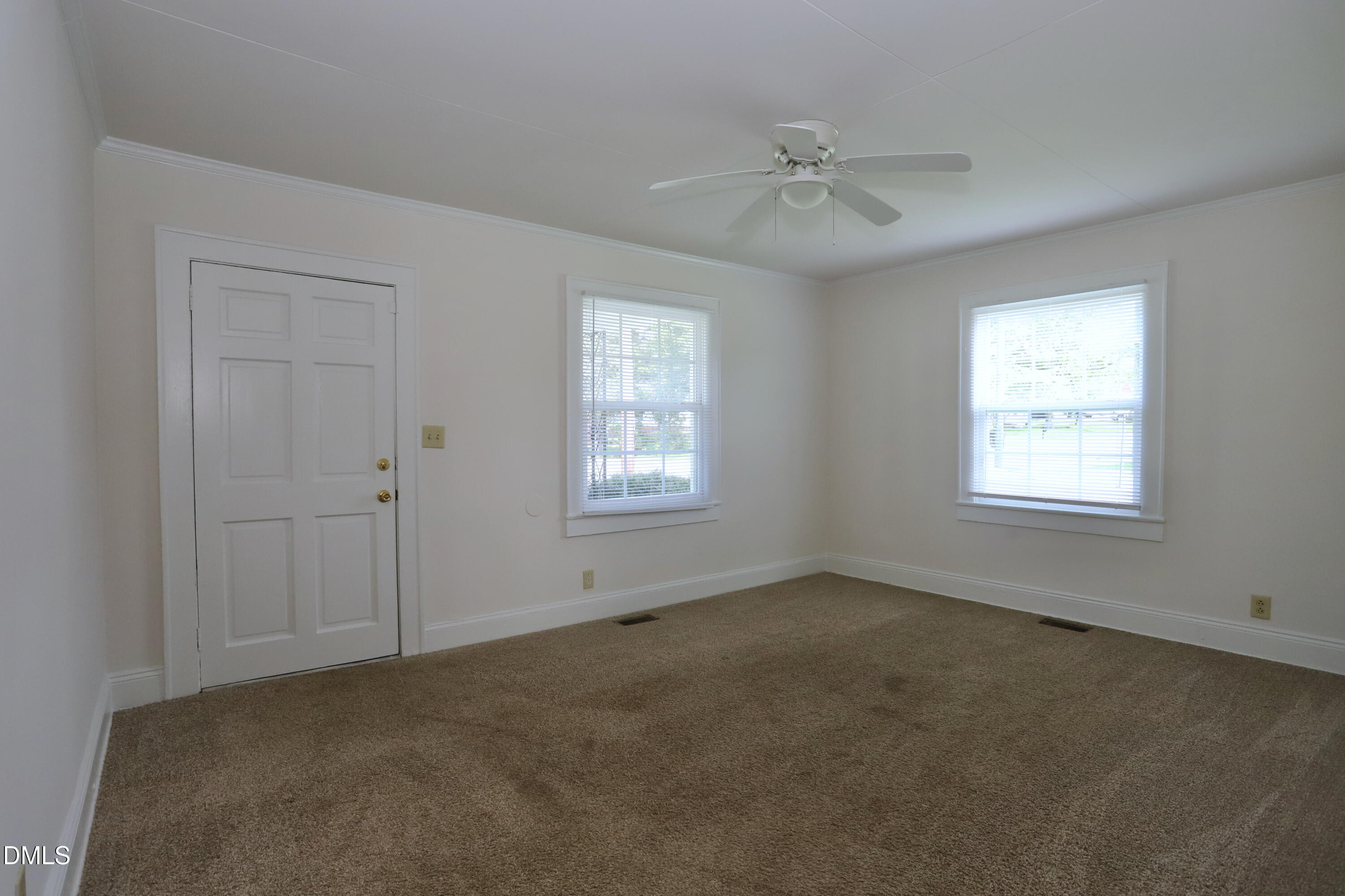 1320 Whitsett Street Property Photo 9