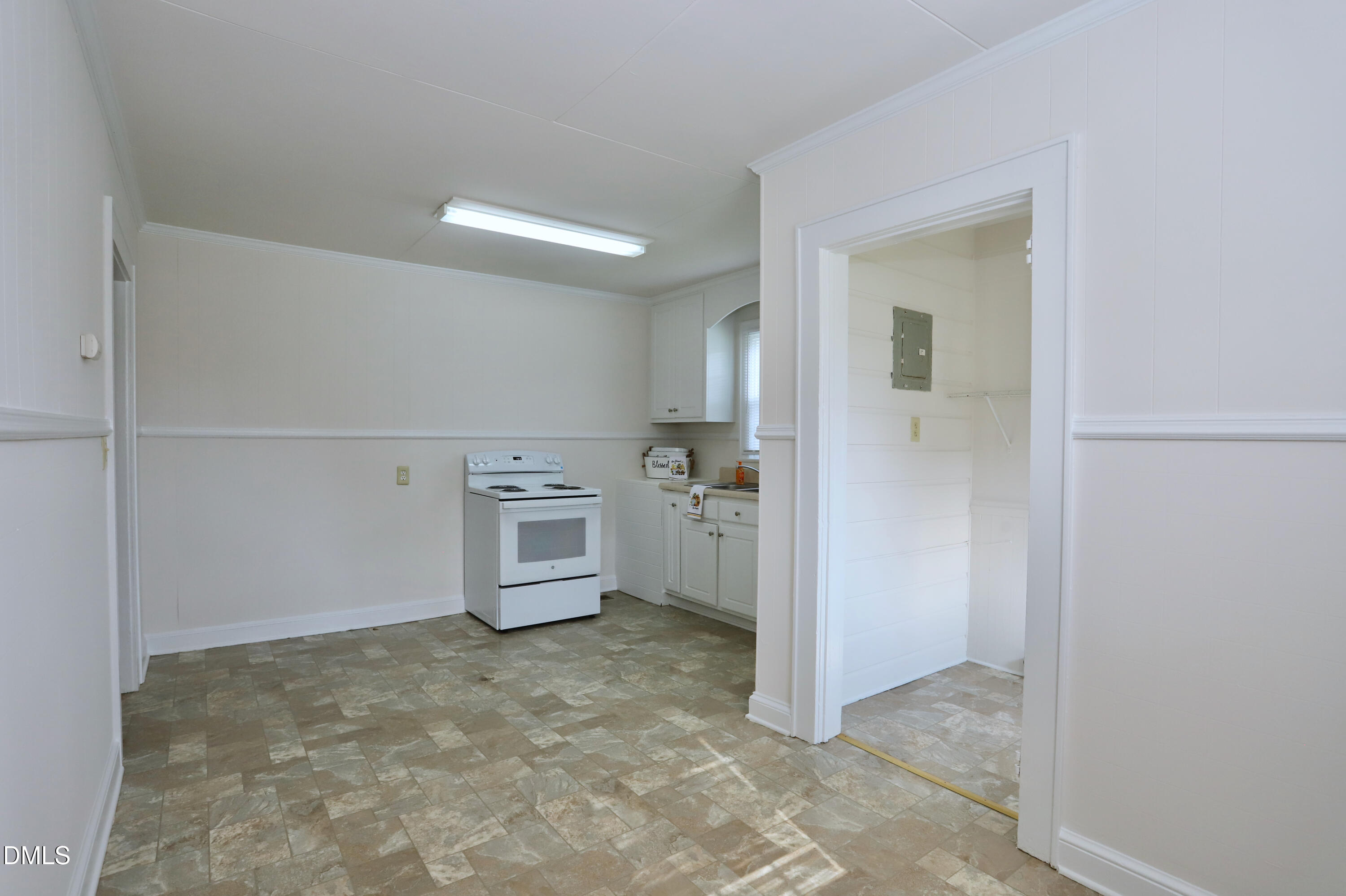 1320 Whitsett Street Property Photo 14