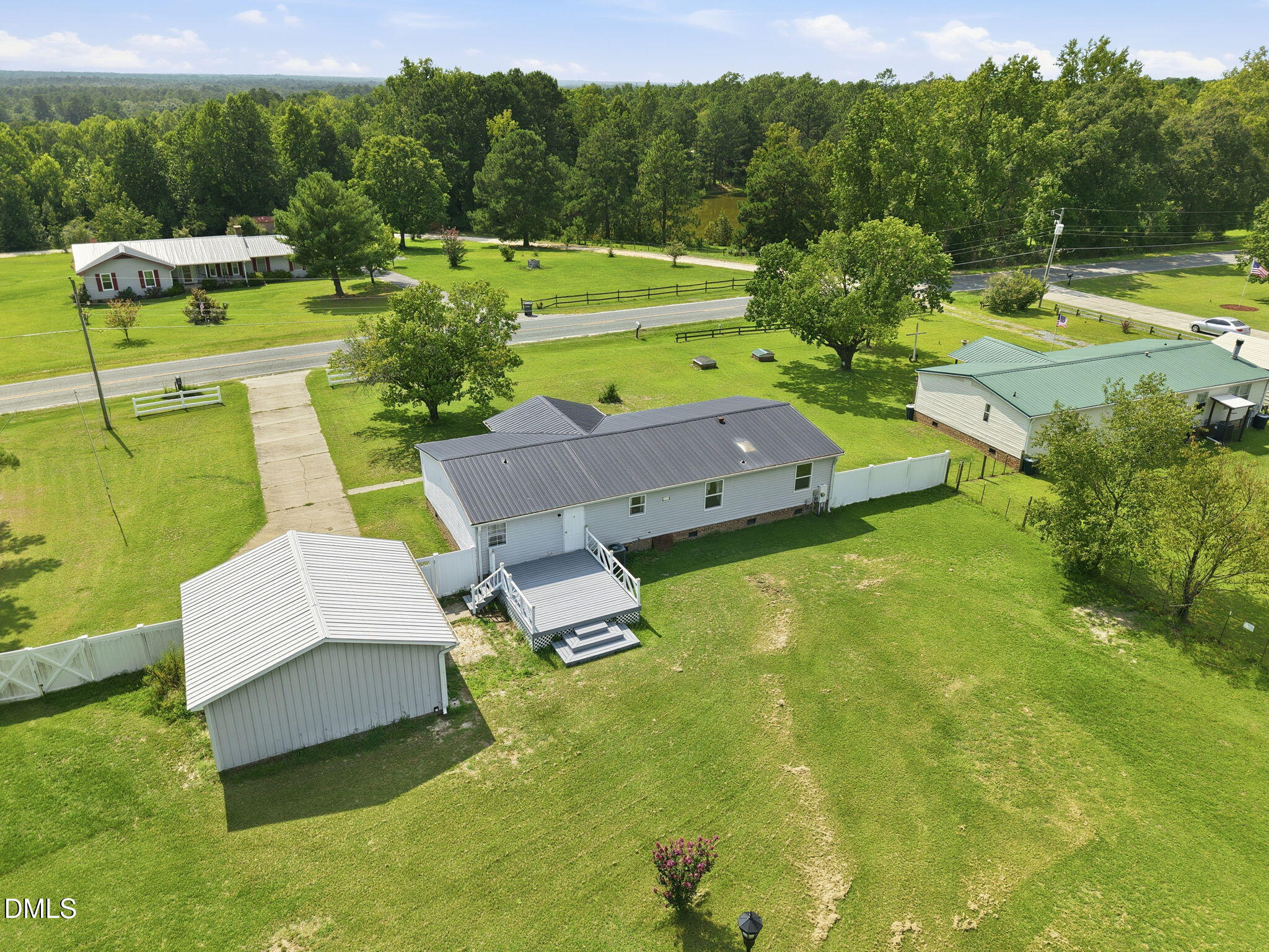 313 Wright Road Property Photo 4