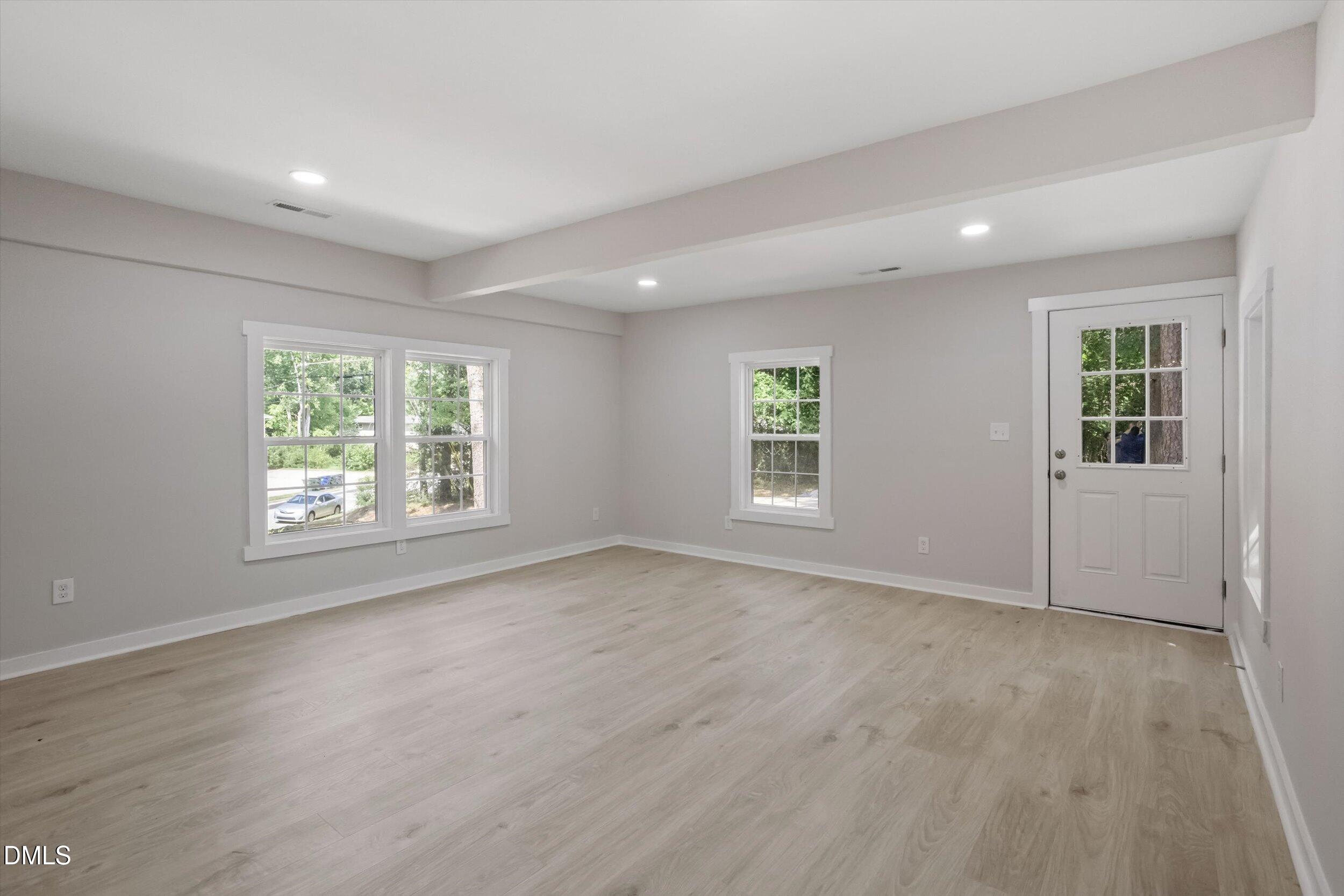 459 Dacian Road Property Photo 12