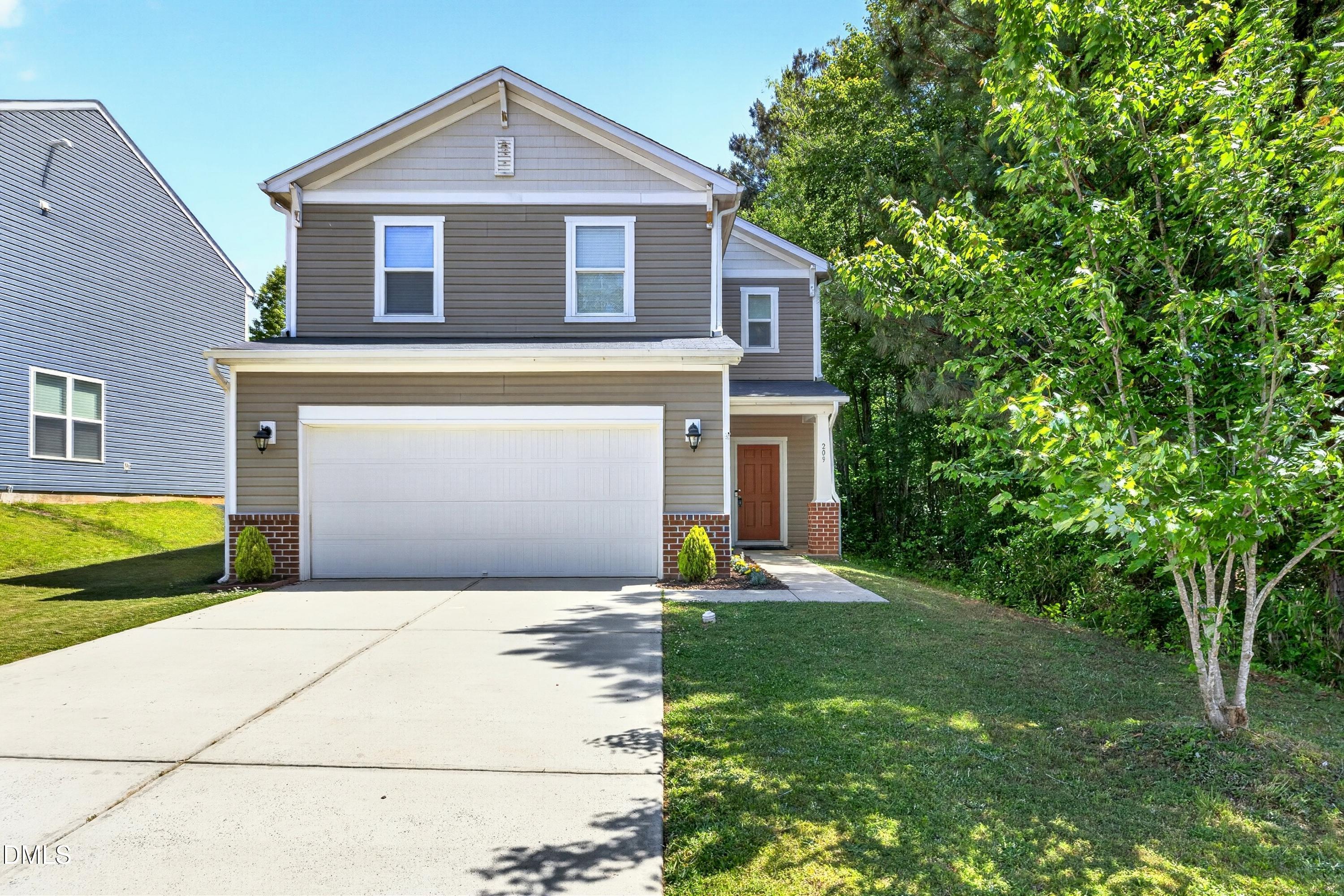 209 Chownings Drive Property Photo 1