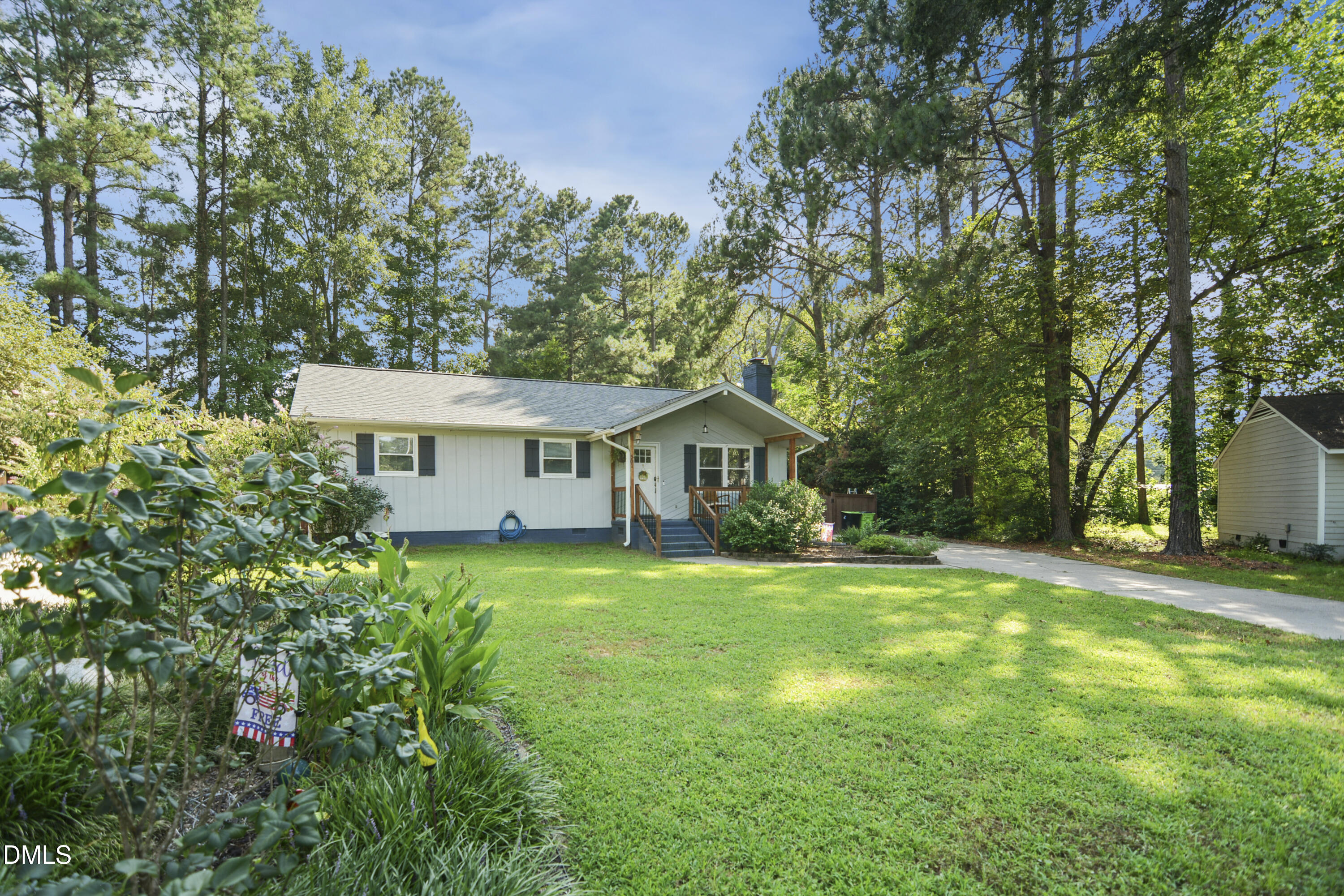 501 Yates Place Property Photo 4