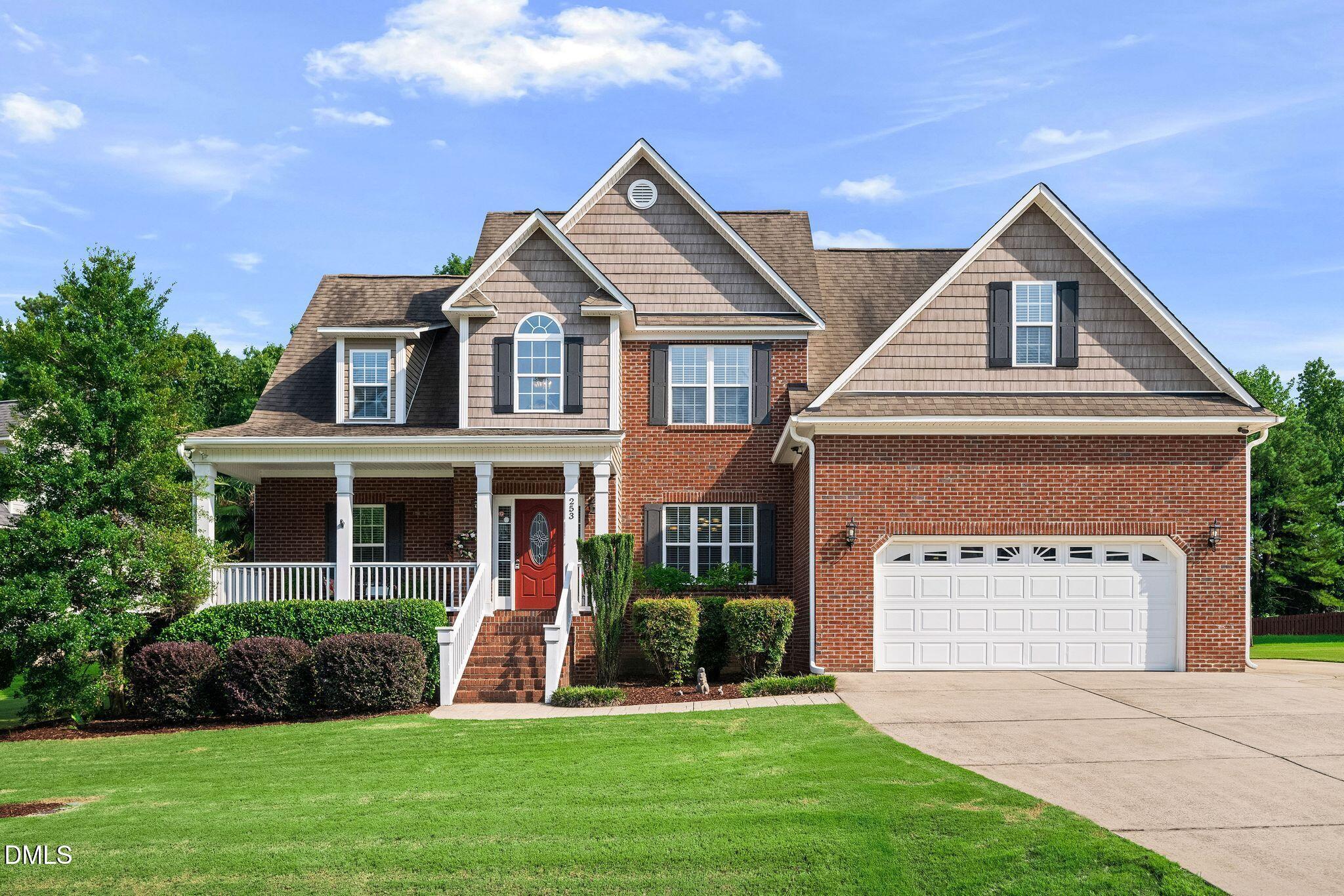 253 Winding Oak Way Property Photo 4