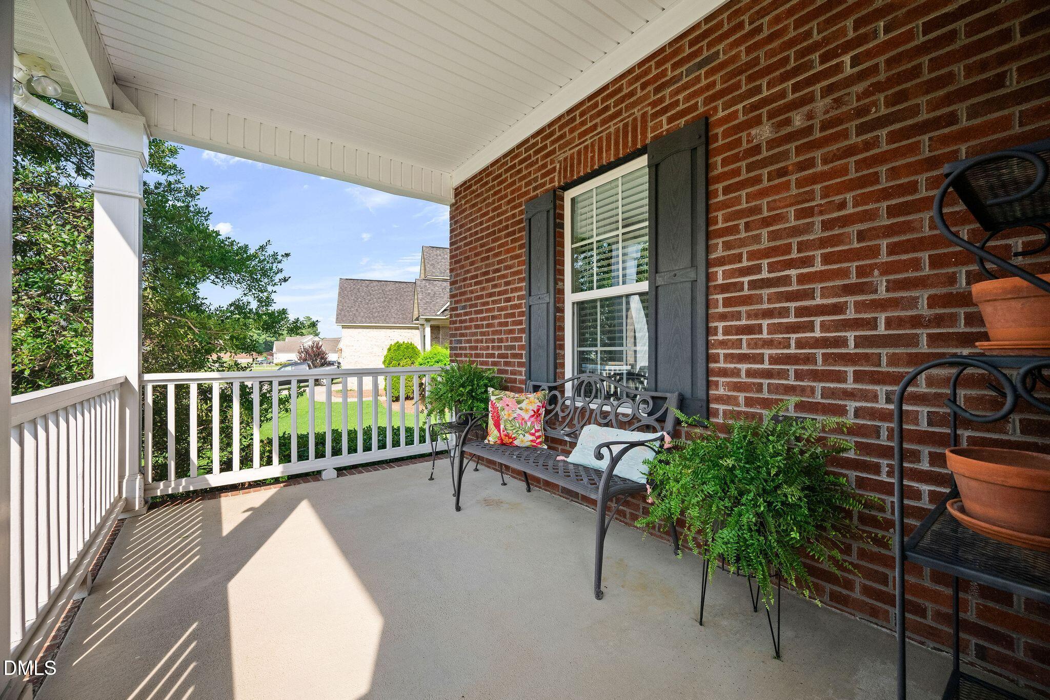 253 Winding Oak Way Property Photo 9