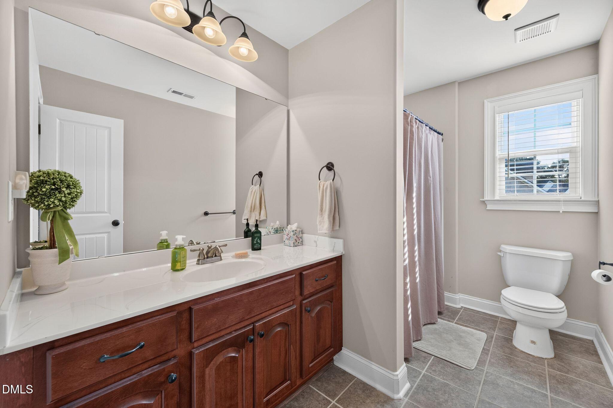 253 Winding Oak Way Property Photo 36
