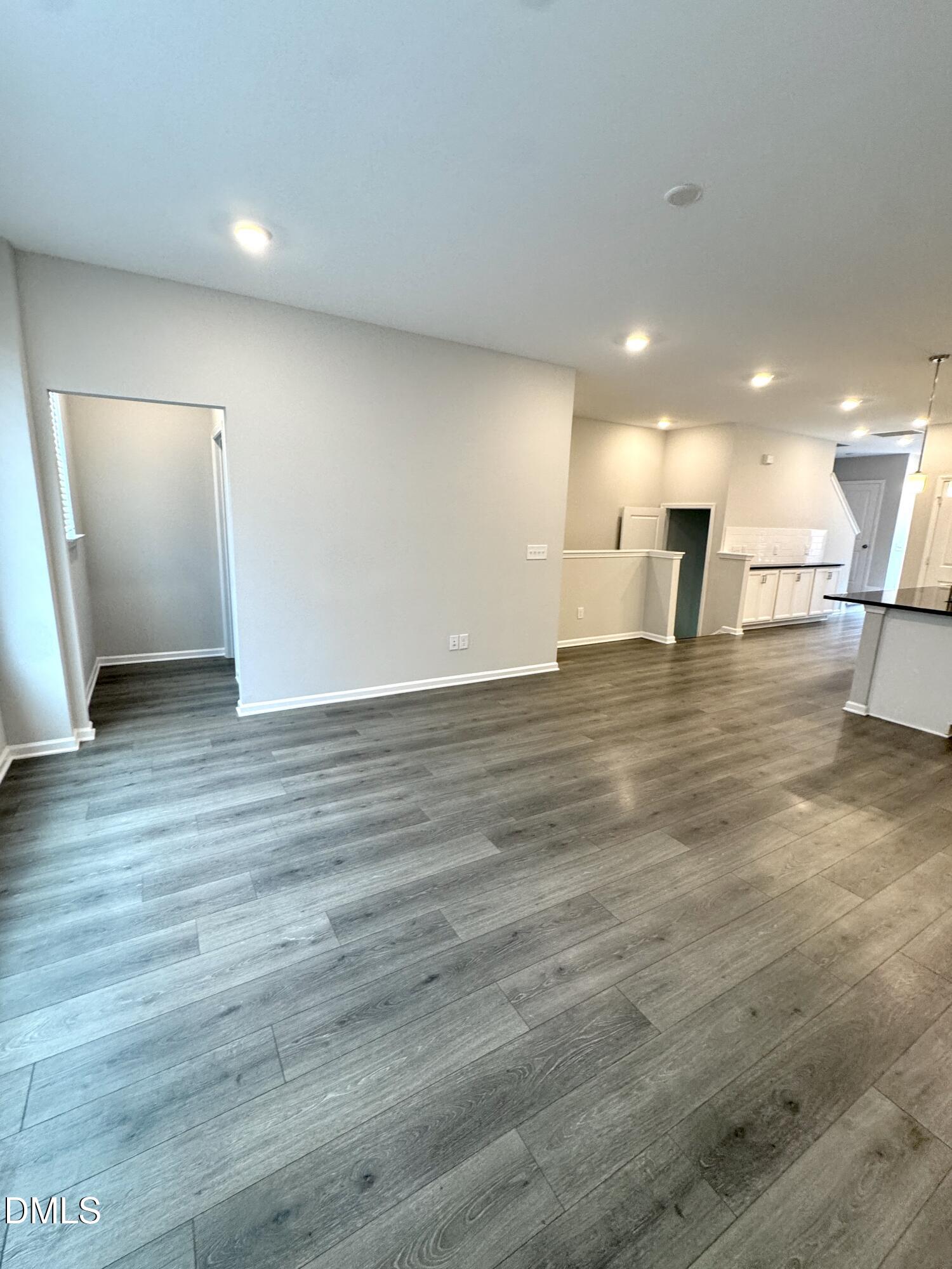 1080 Manorhaven Property Photo 11