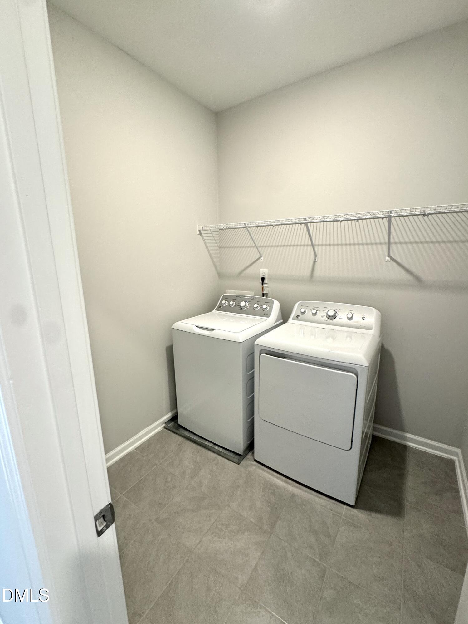 1080 Manorhaven Property Photo 32