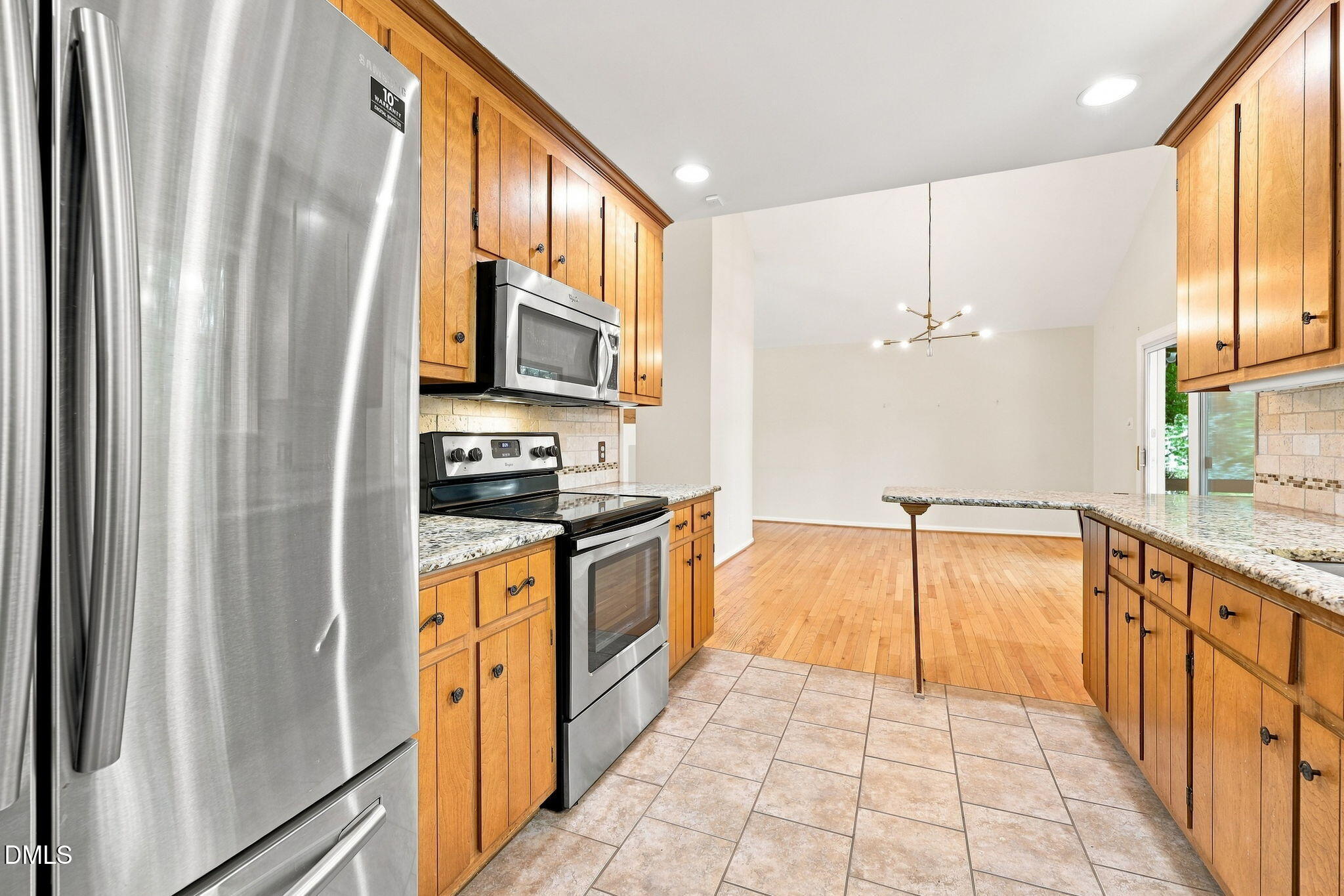 714 Wendy Way Property Photo 7