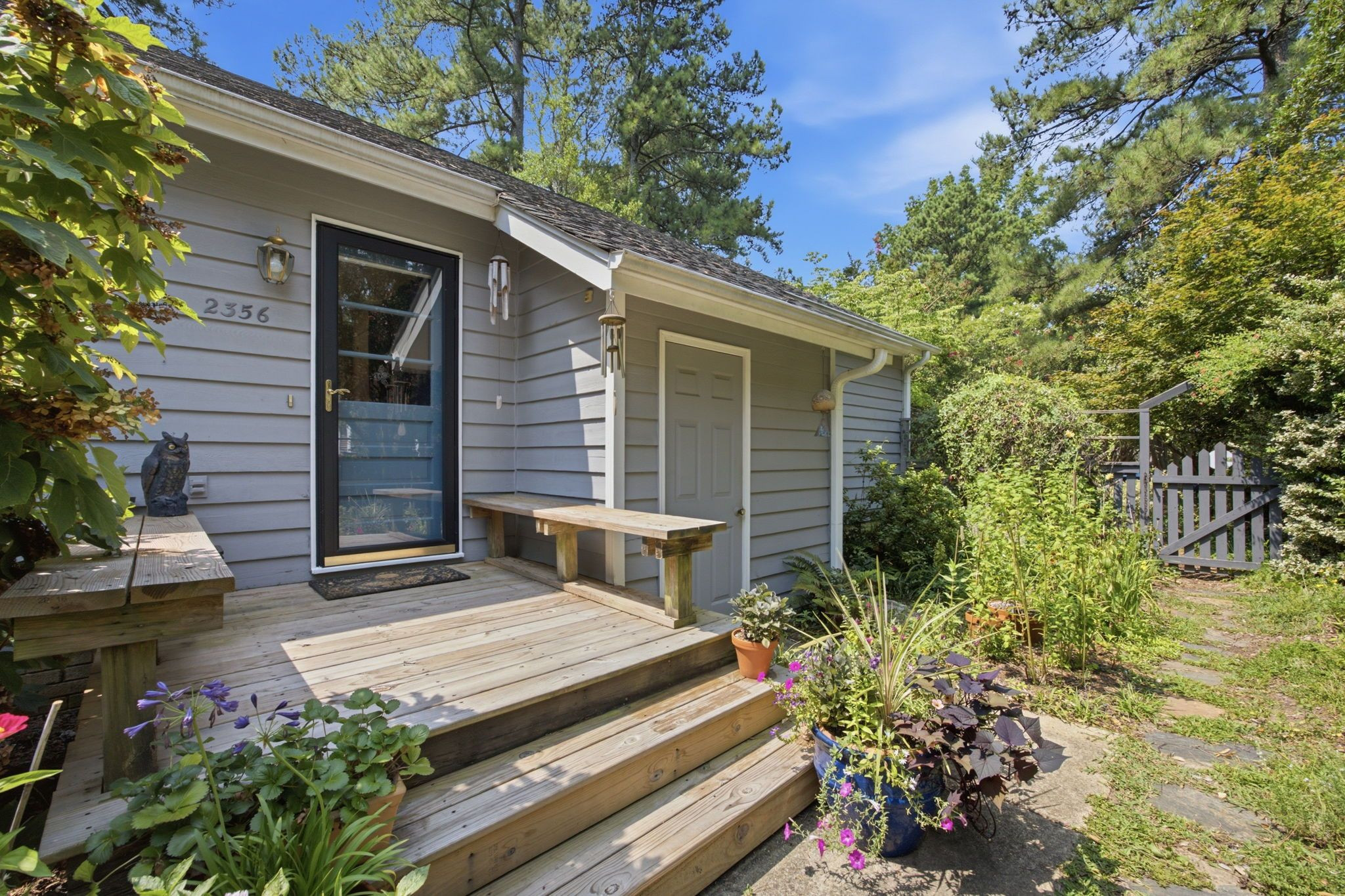 2356 Ravenhill Drive Property Photo 1