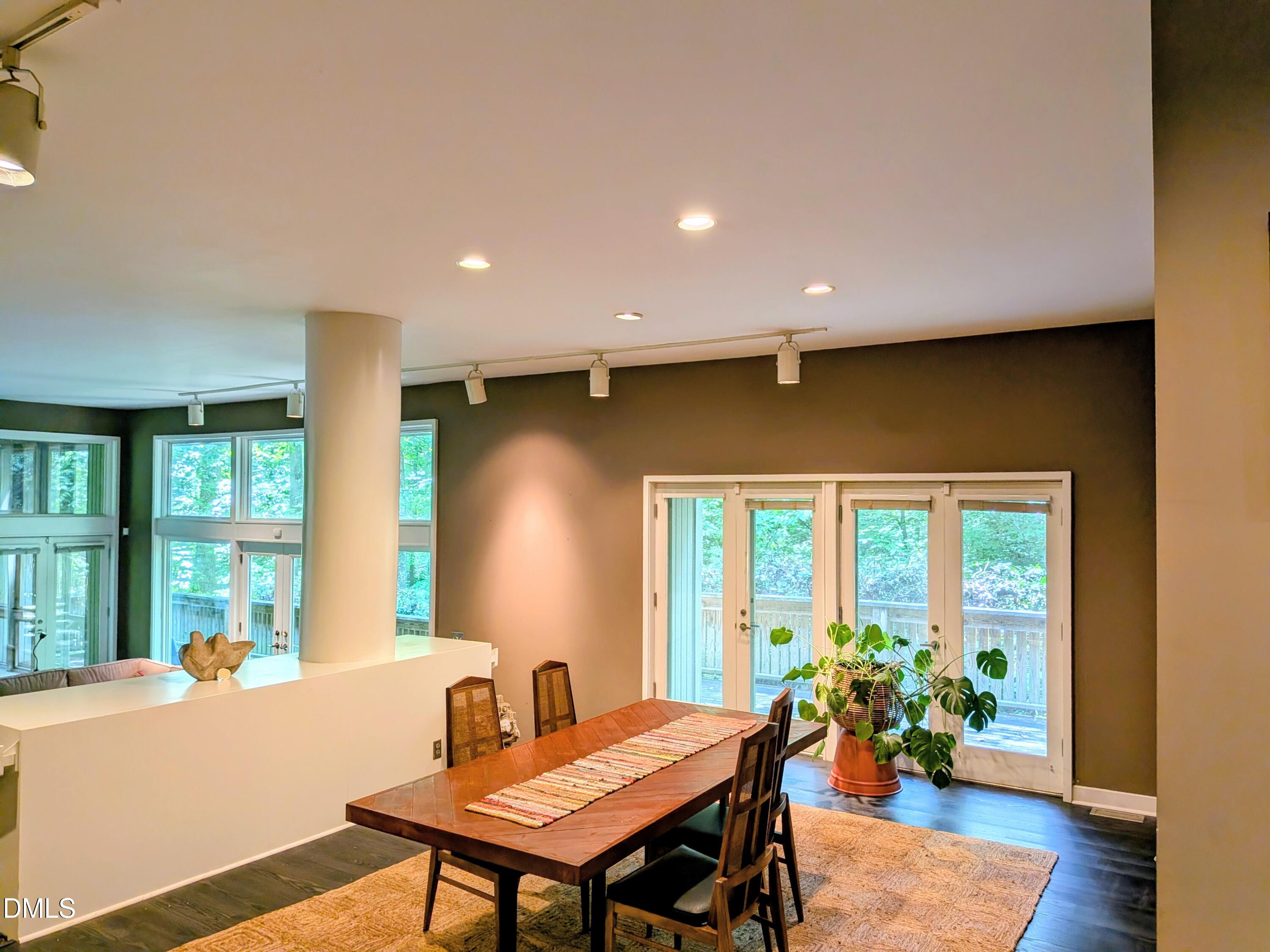 183 Gatewood Road Property Photo 12