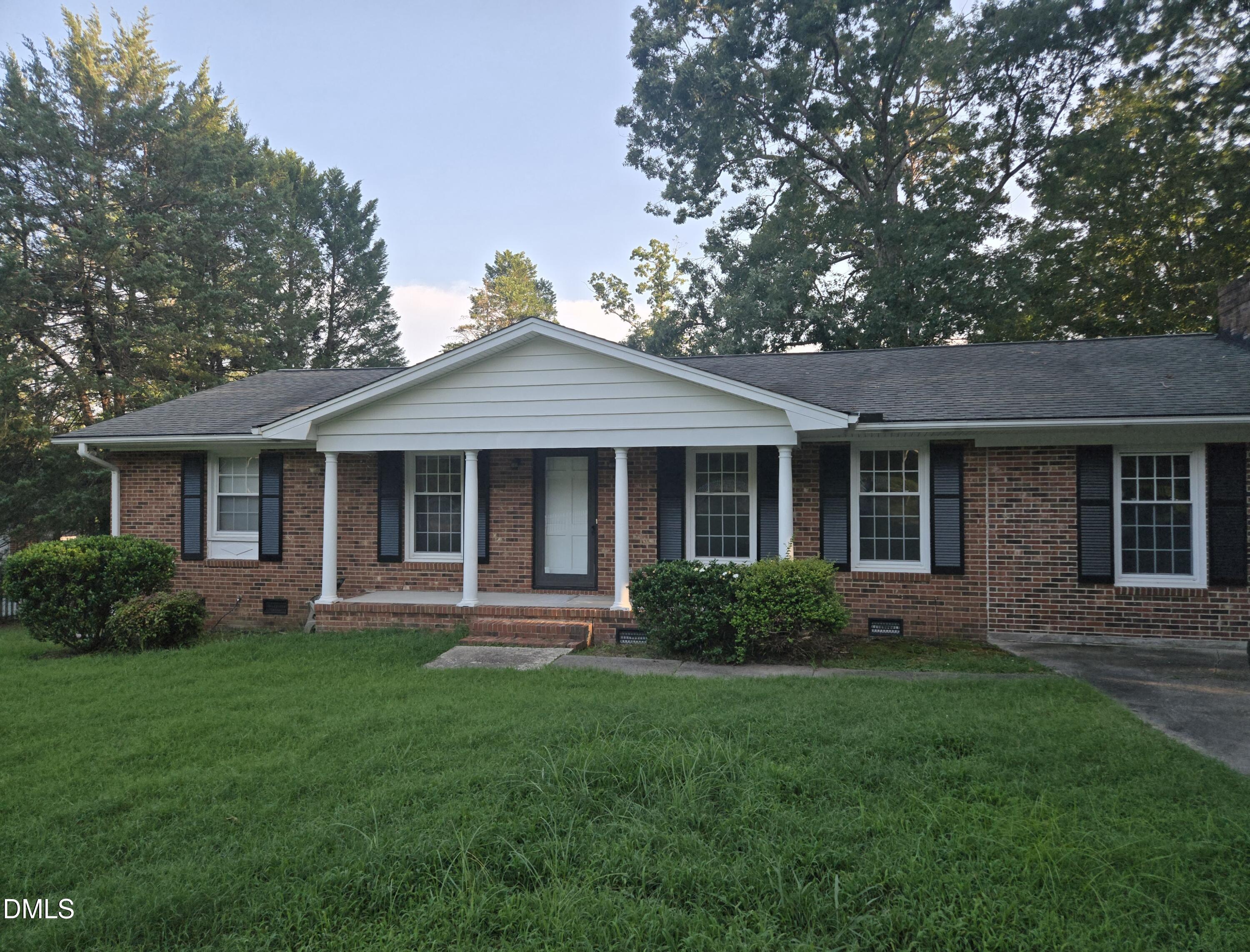 1402 Snow Hill Road Property Photo 1