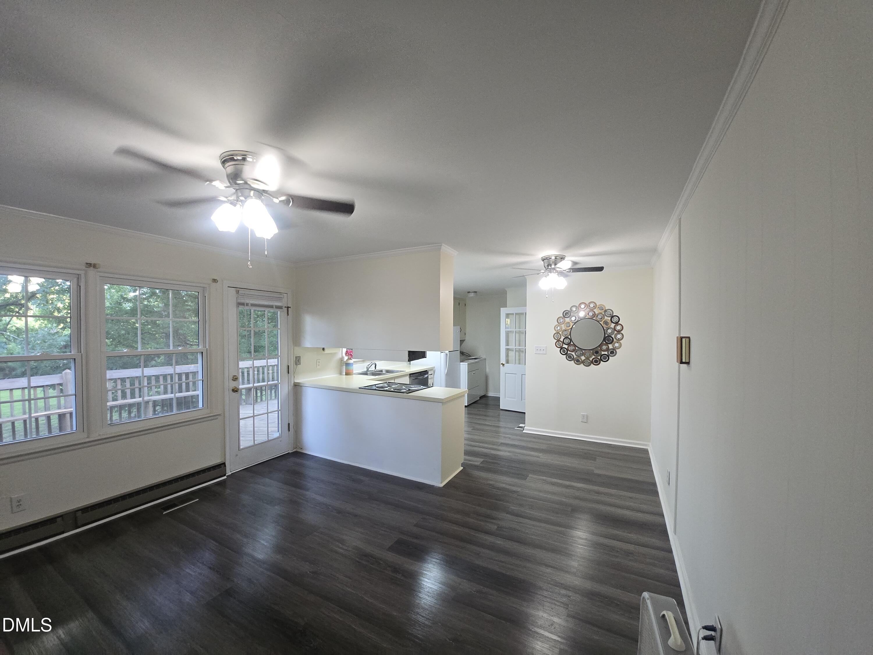 1402 Snow Hill Road Property Photo 2