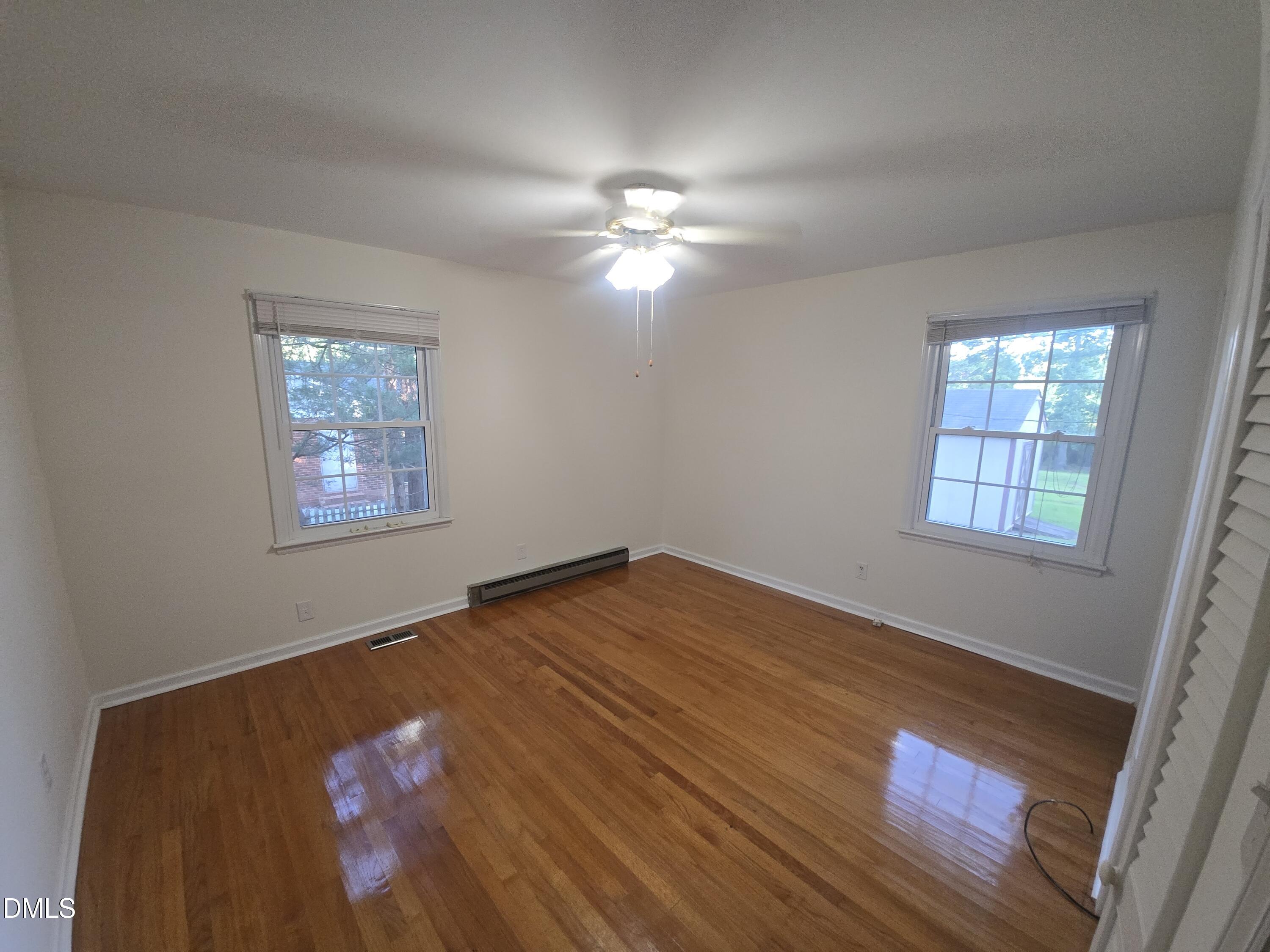 1402 Snow Hill Road Property Photo 3