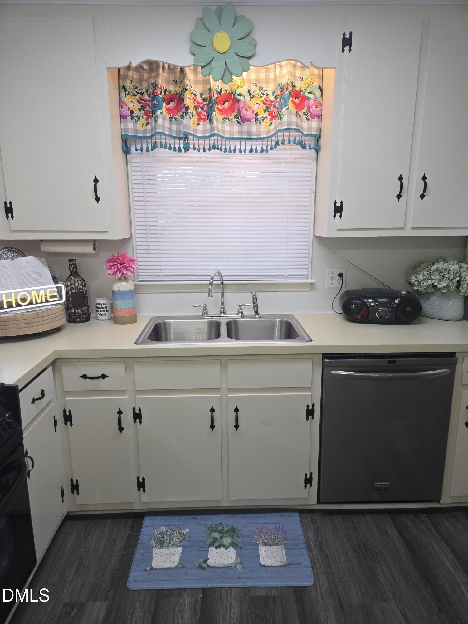 1402 Snow Hill Road Property Photo 15