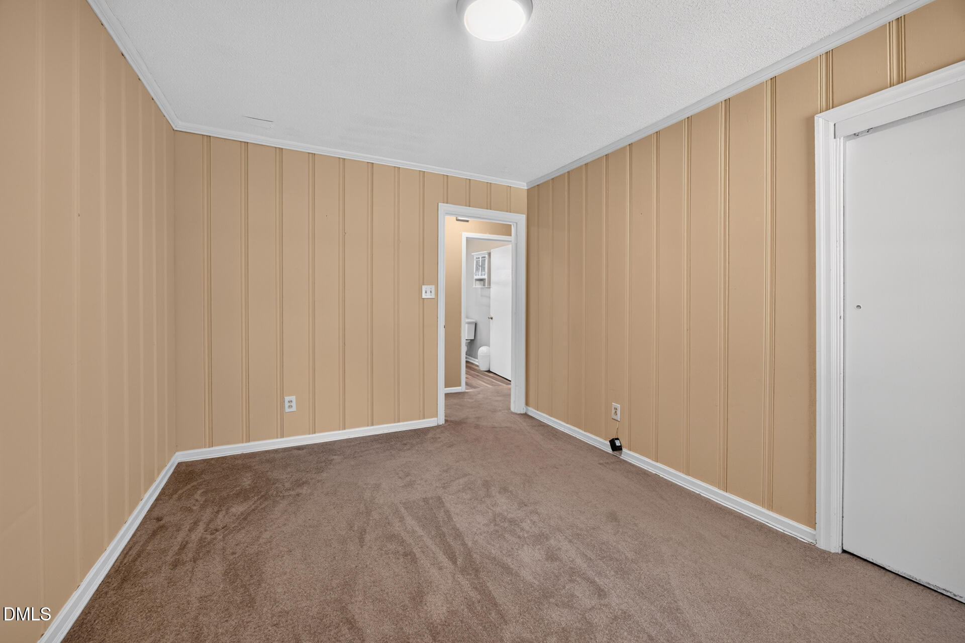 1115 E Willowbrook Drive Property Photo 11