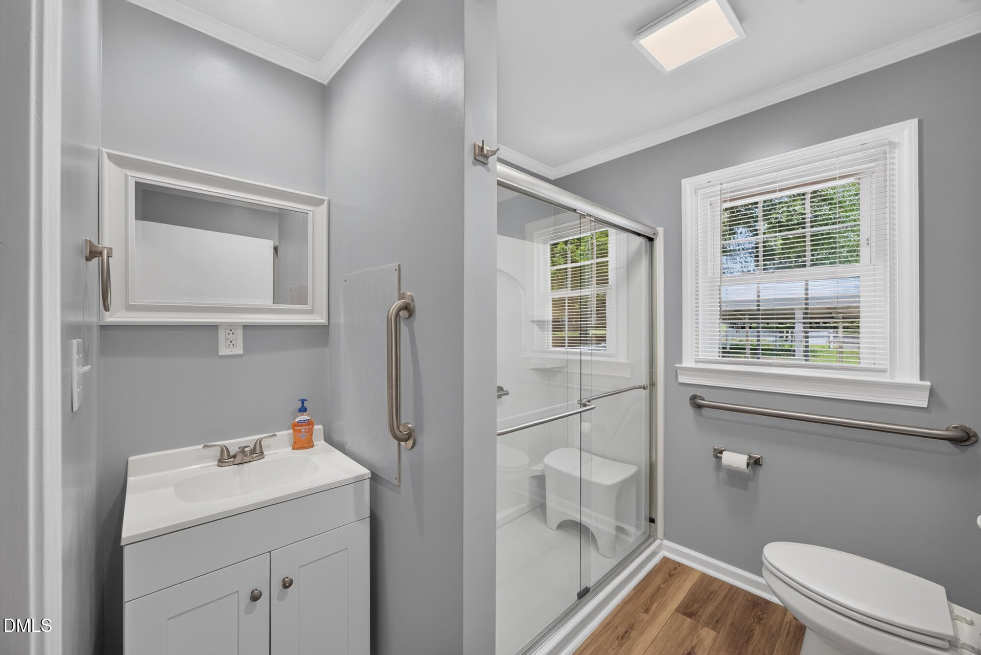 1115 E Willowbrook Drive Property Photo 15