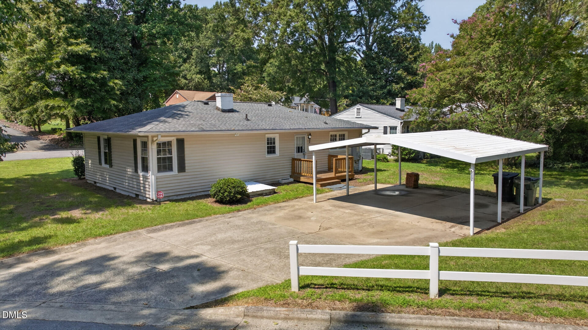 1115 E Willowbrook Drive Property Photo 26