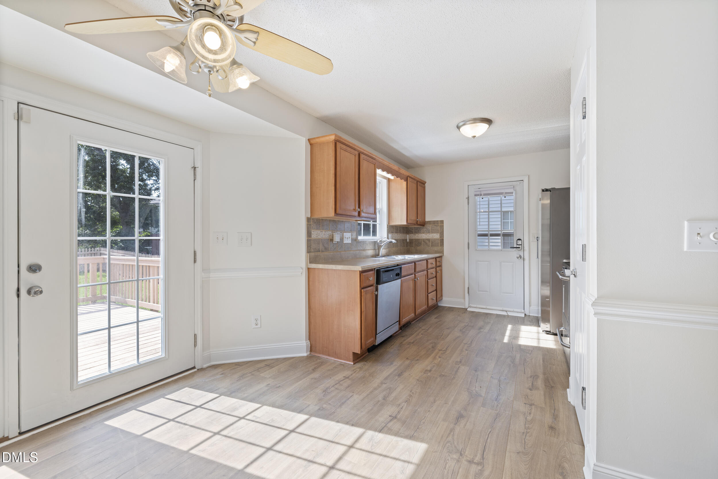 719 Lynn Road Property Photo 3