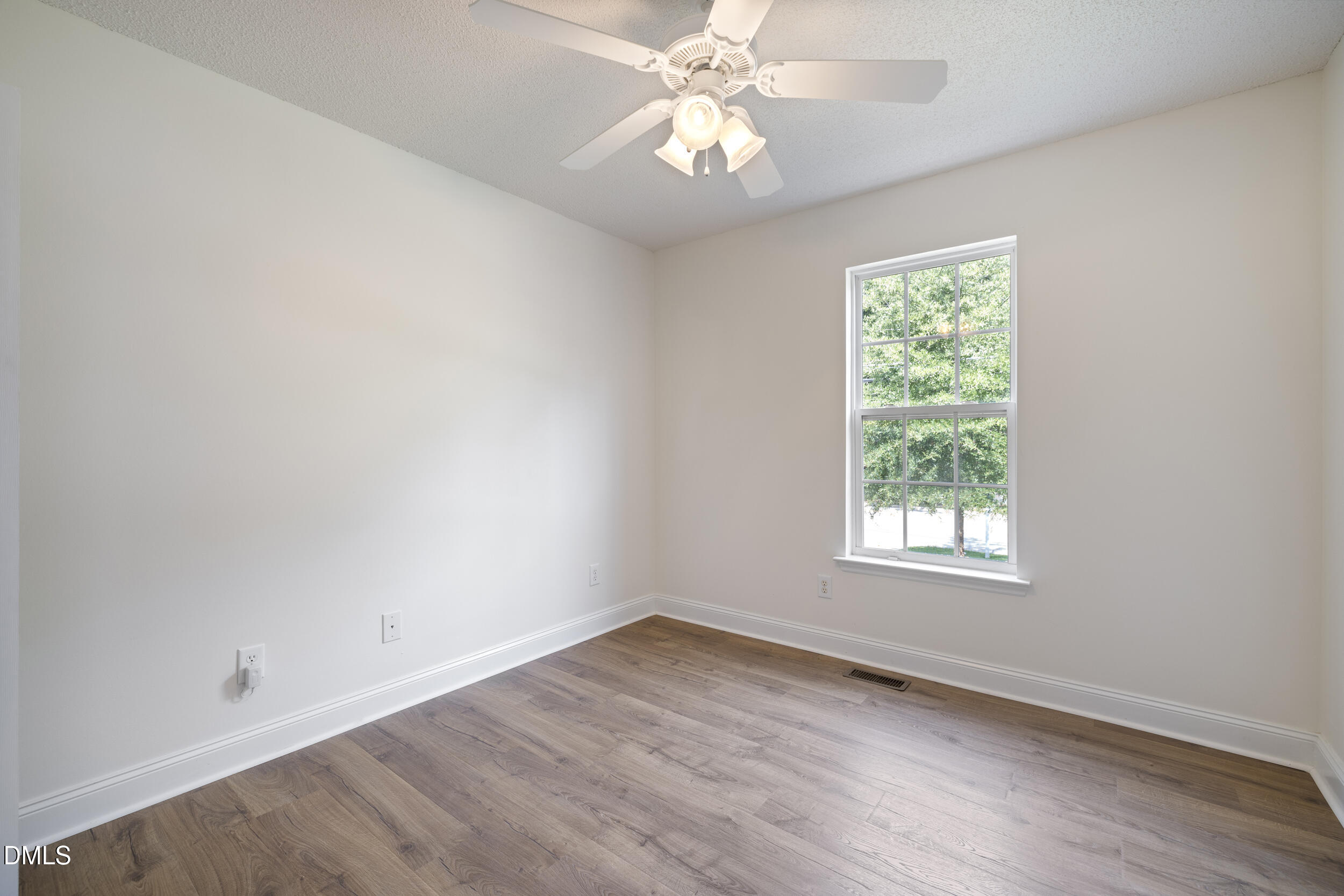 719 Lynn Road Property Photo 18