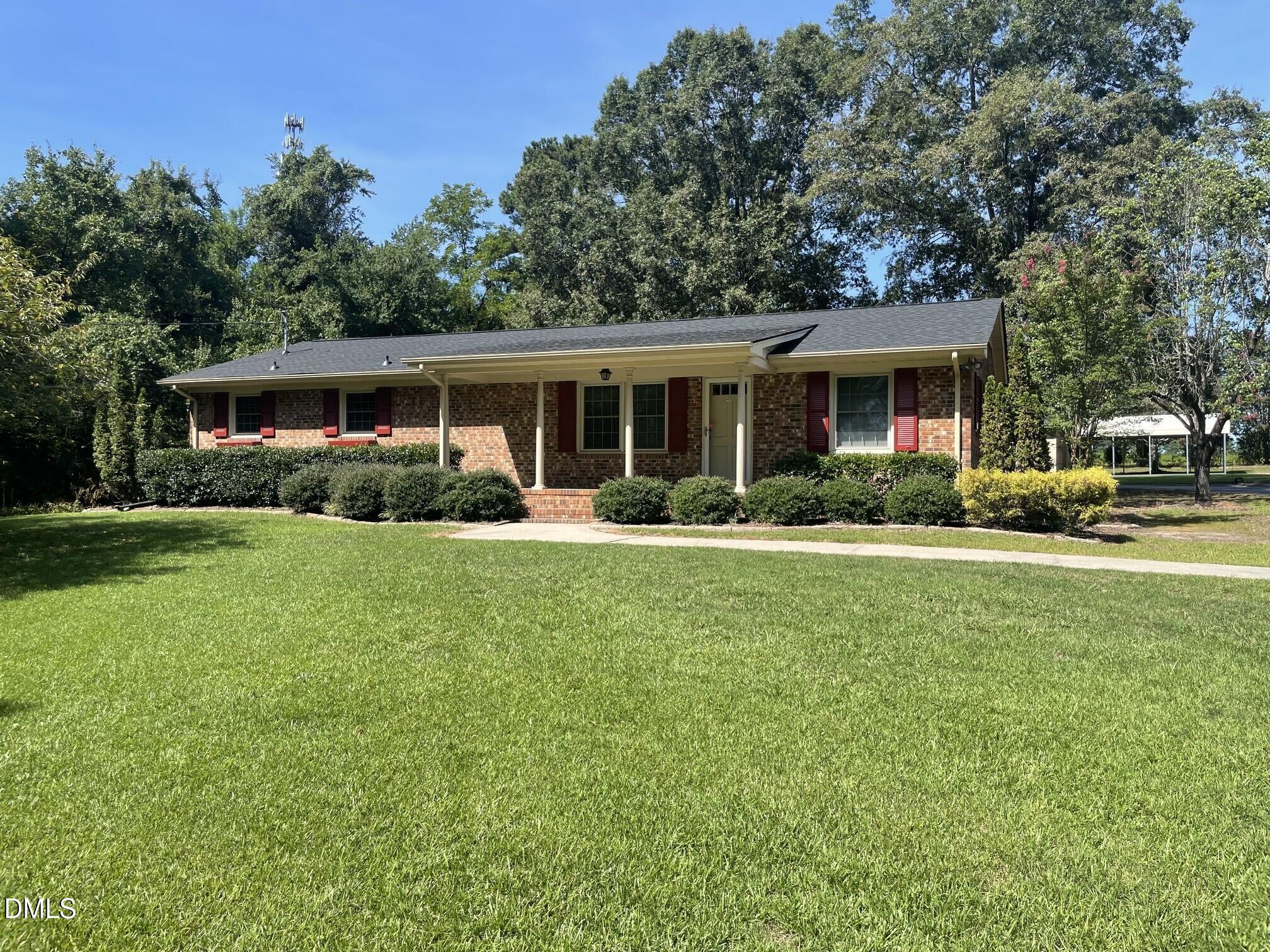 456 S Raleigh Street Property Photo 2