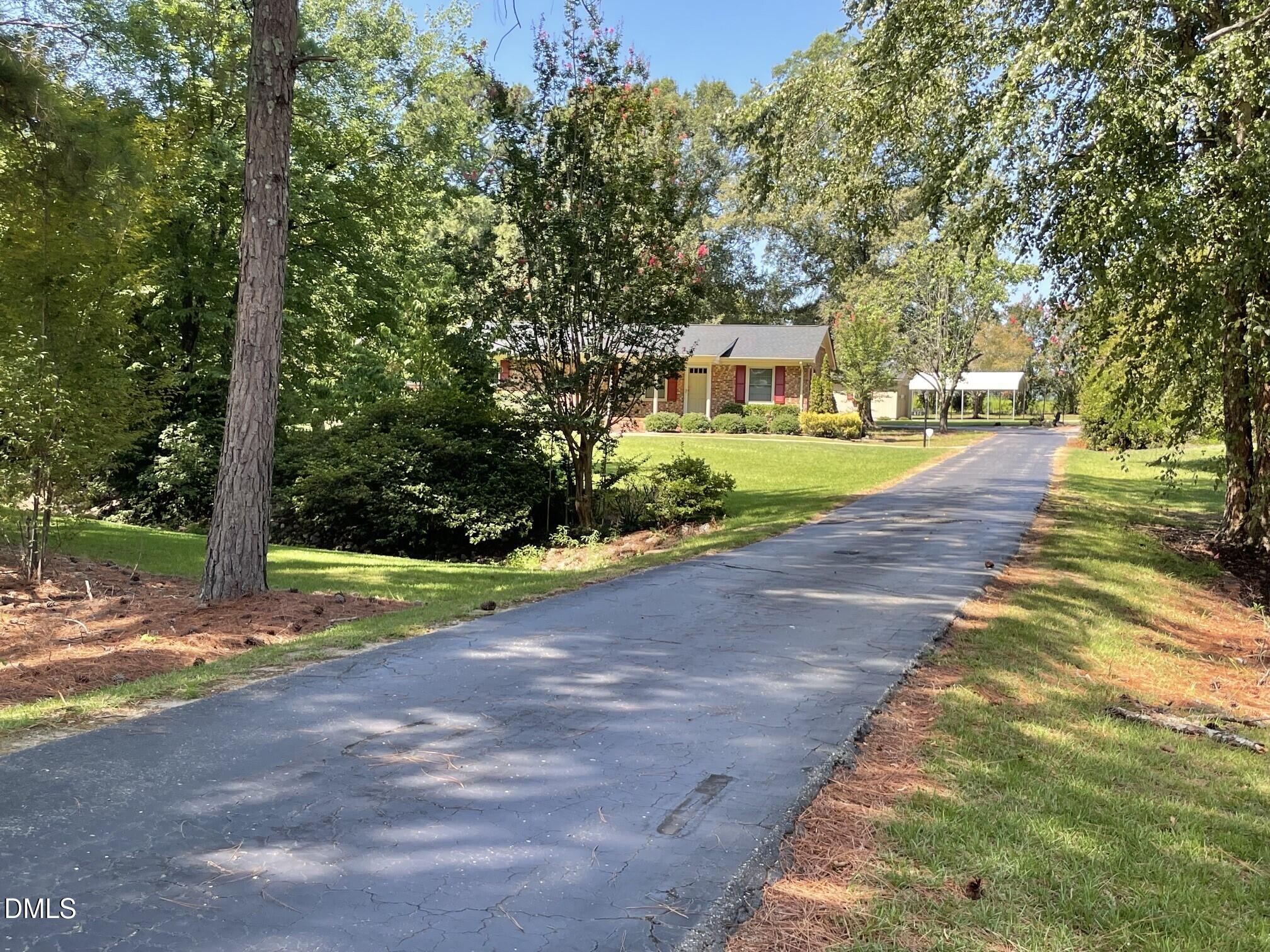 456 S Raleigh Street Property Photo 4
