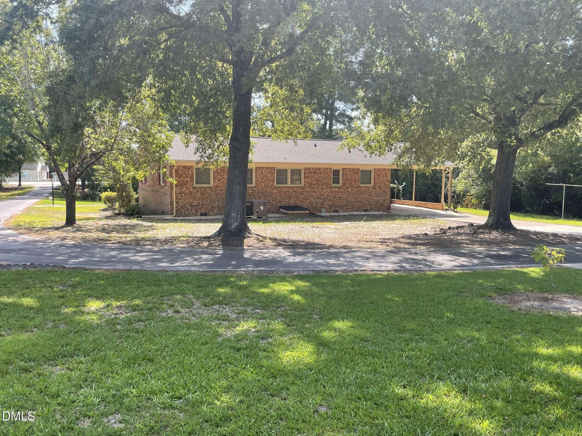 456 S Raleigh Street Property Photo 7