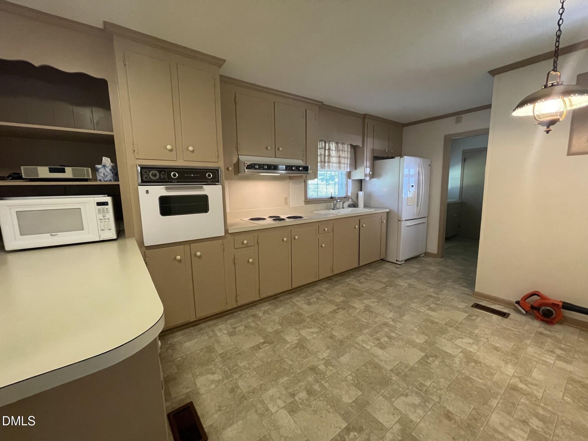 456 S Raleigh Street Property Photo 17