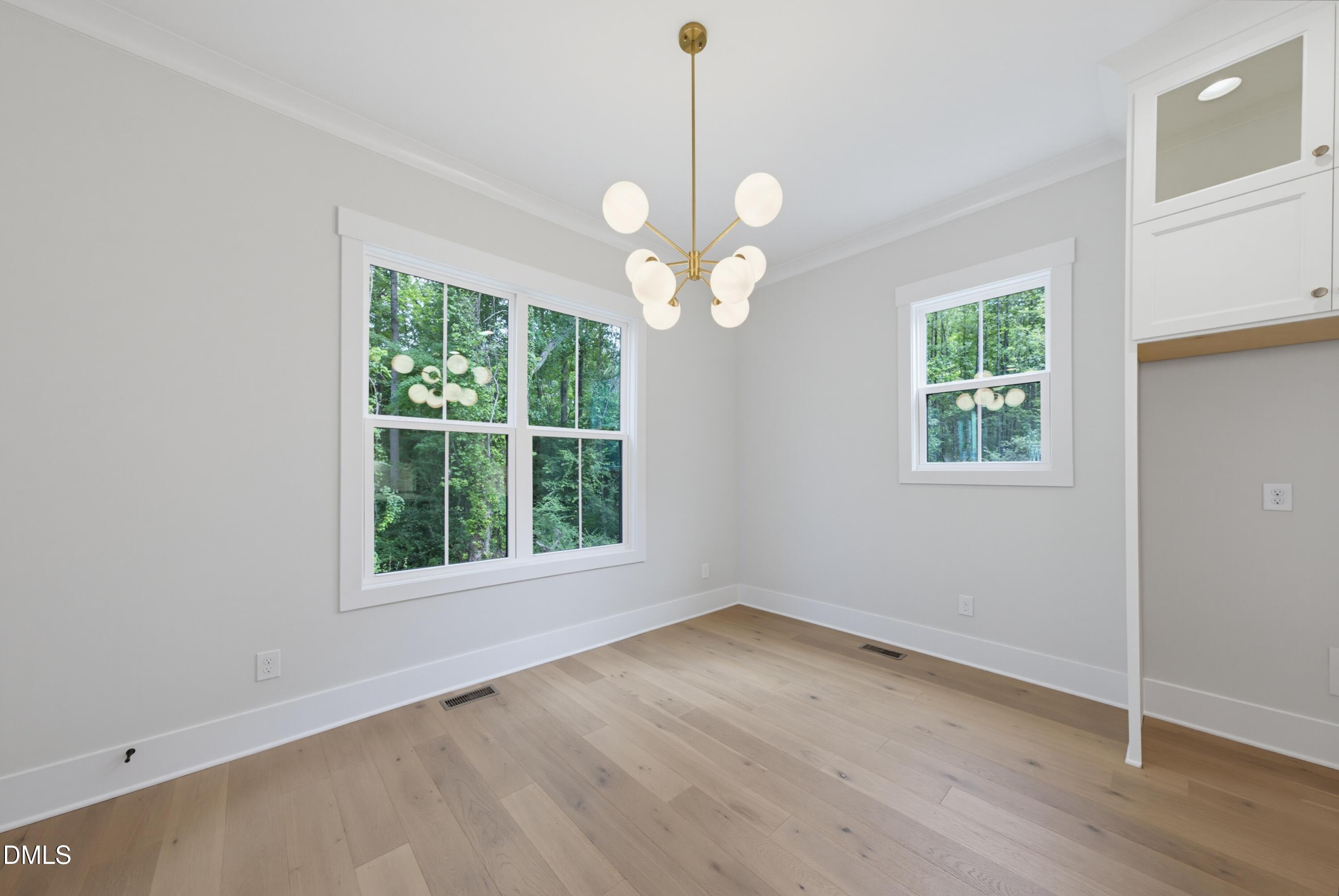 1925 E Geer Street Property Photo 5