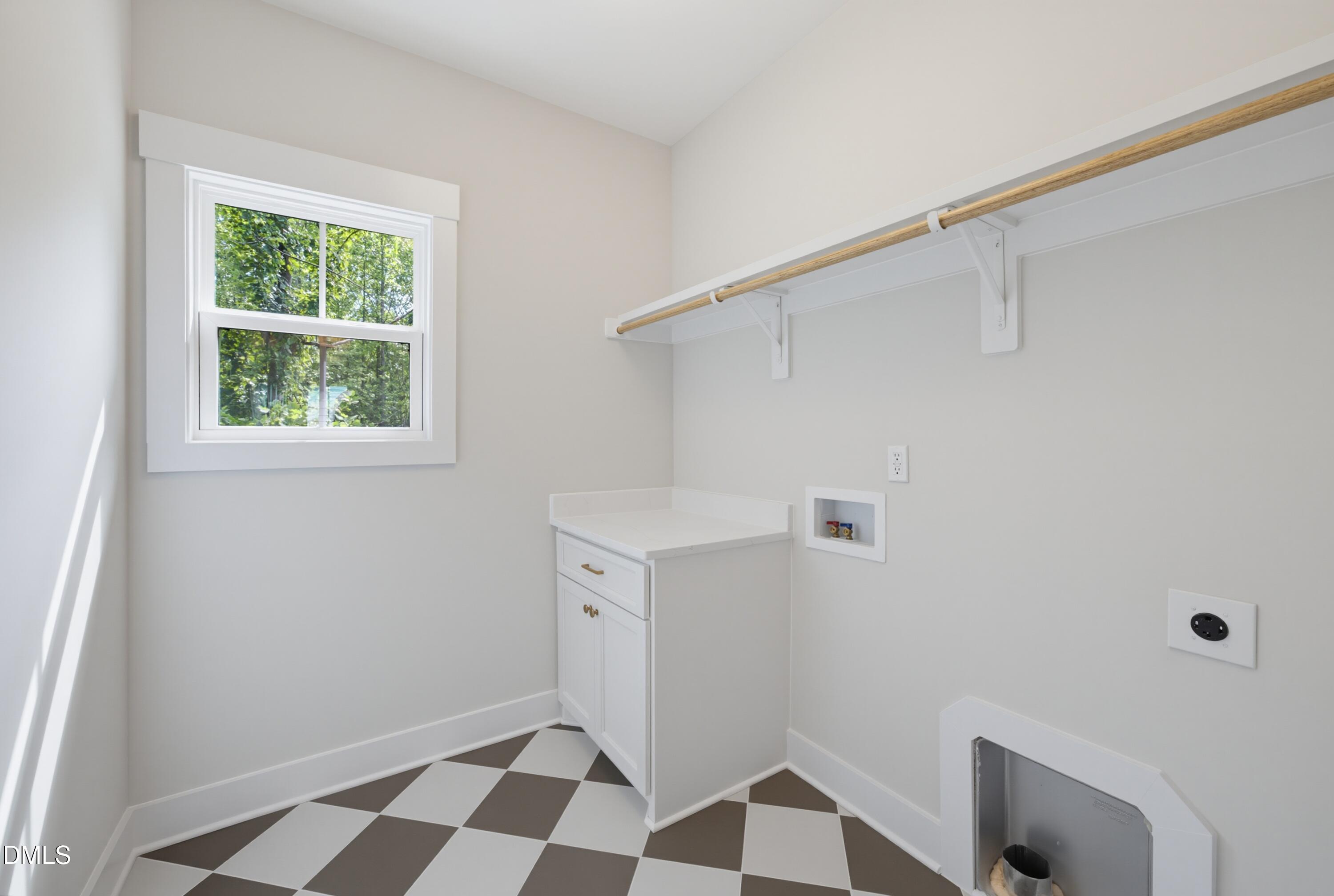 1925 E Geer Street Property Photo 25