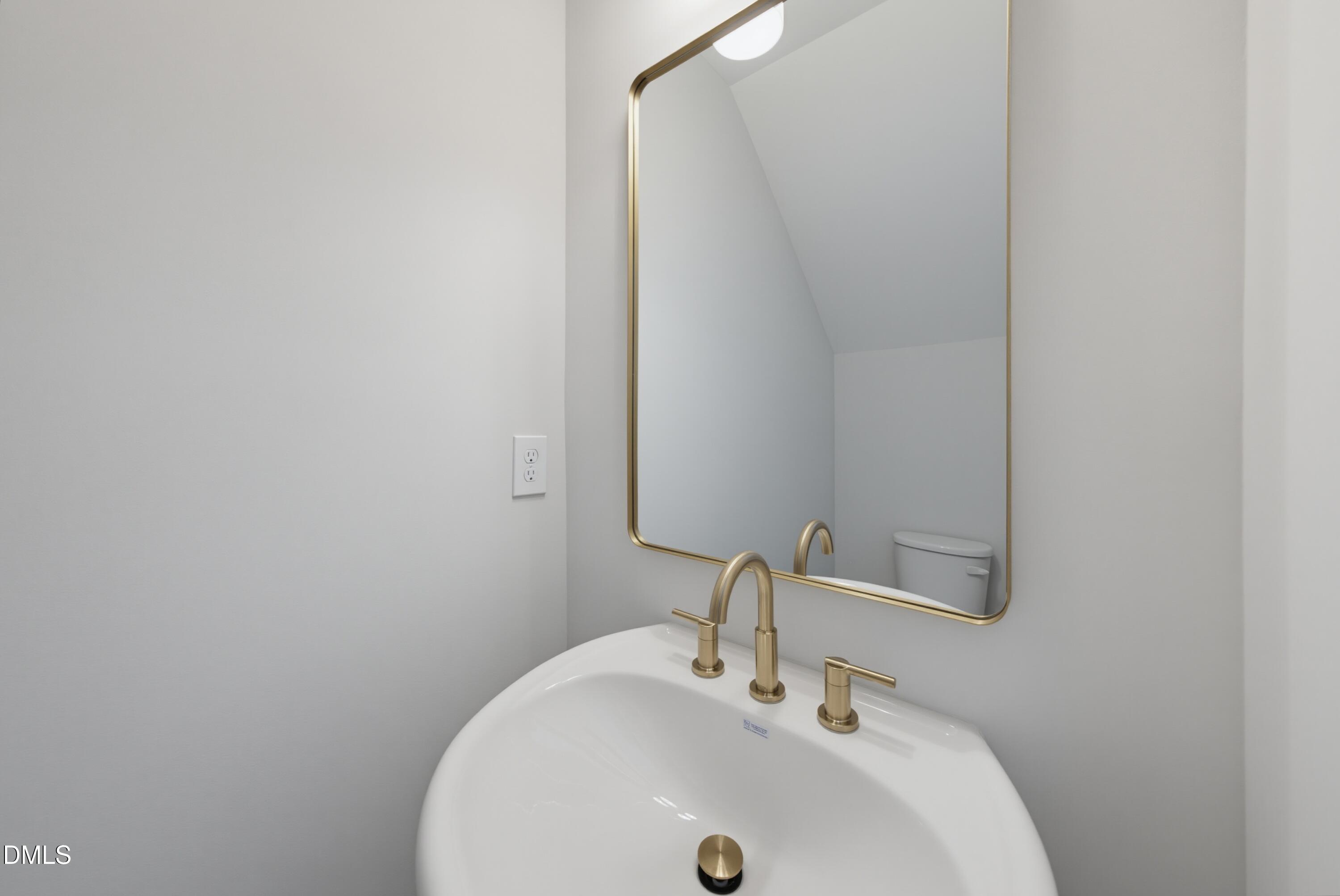 1925 E Geer Street Property Photo 40