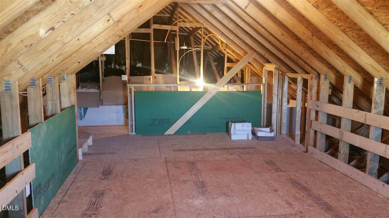 485 Wildwind Drive Property Photo 20