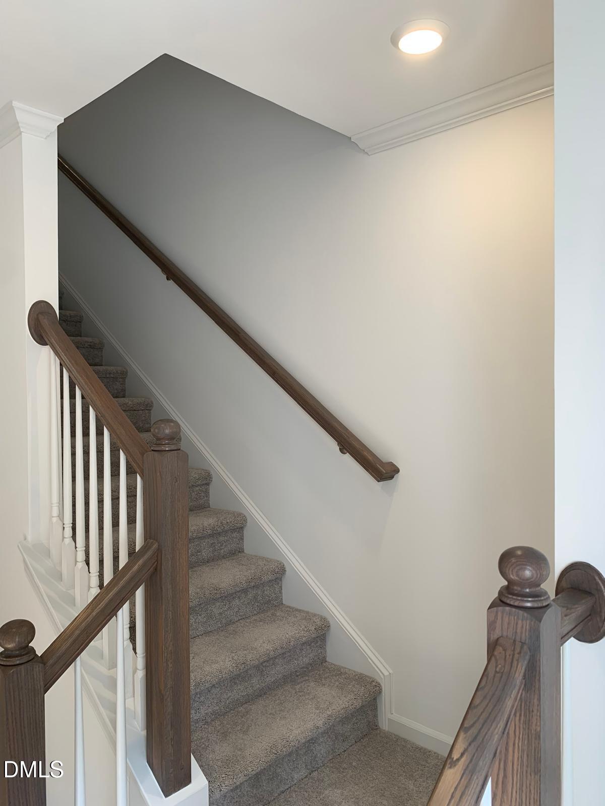 232 Hank Way Property Photo 4