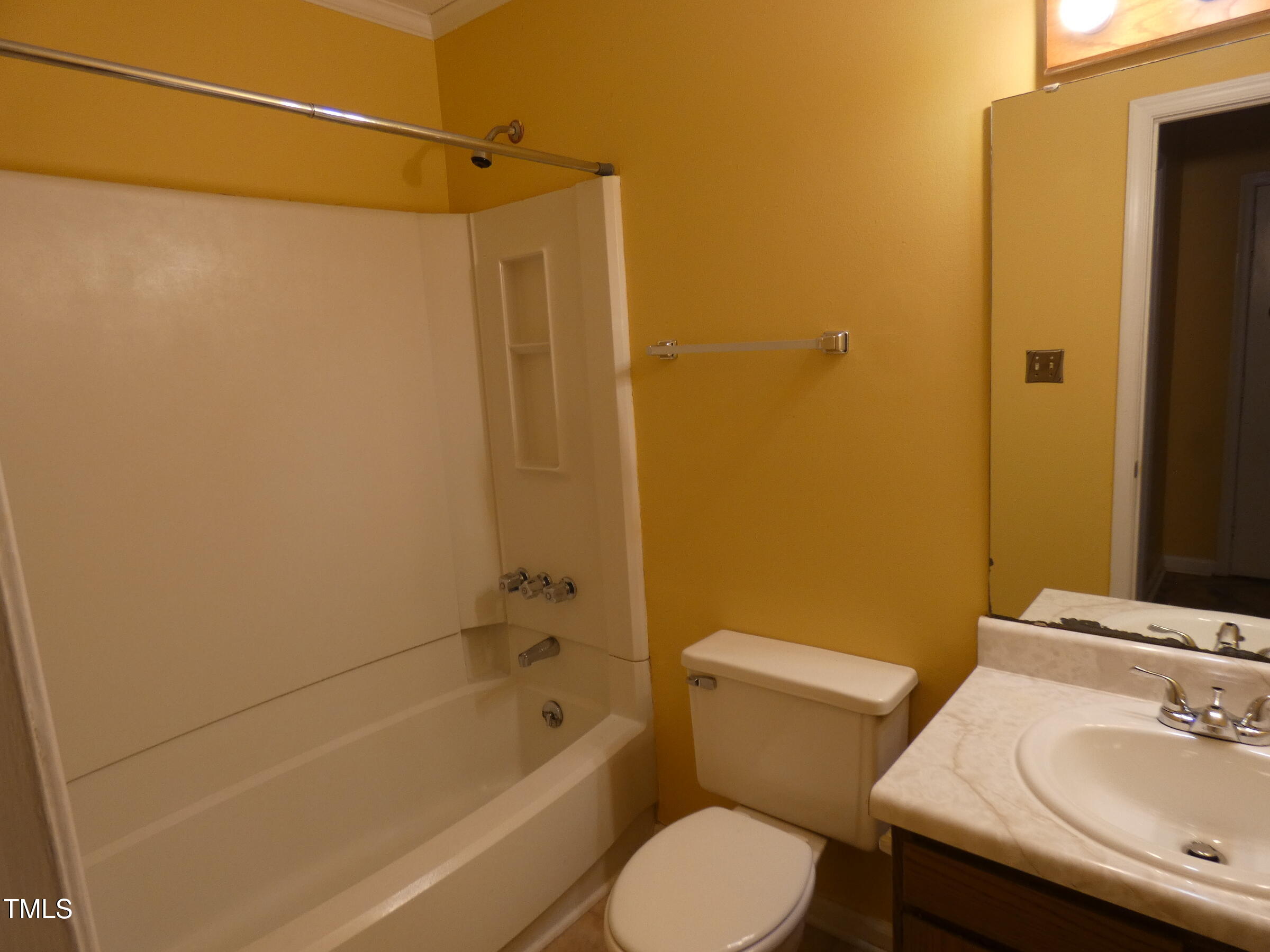 3605 Pine Knoll Drive Property Photo 5