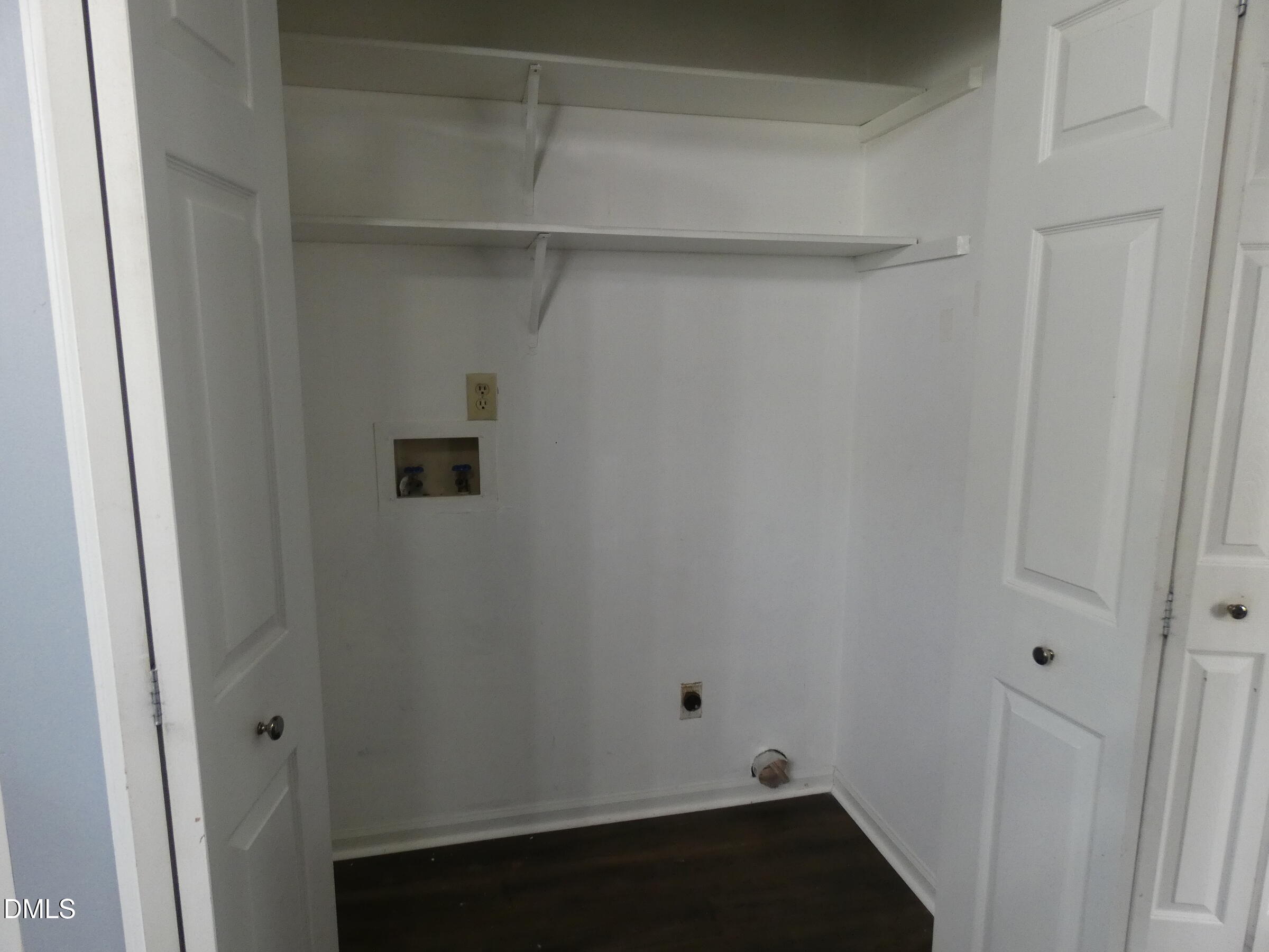3605 Pine Knoll Drive Property Photo 9