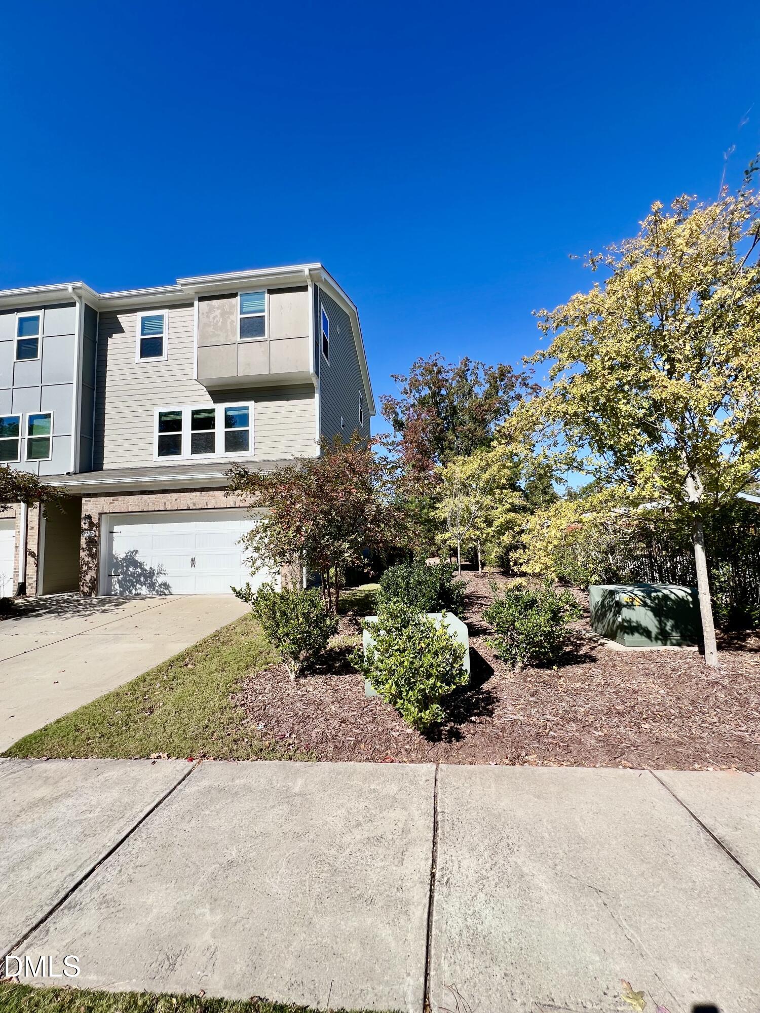1227 Brickfield Drive Property Photo 1