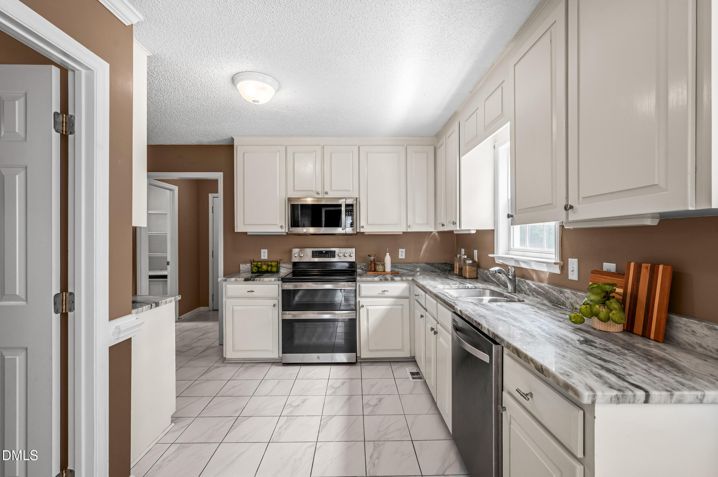1625 Tall Cane Circle Property Photo 14
