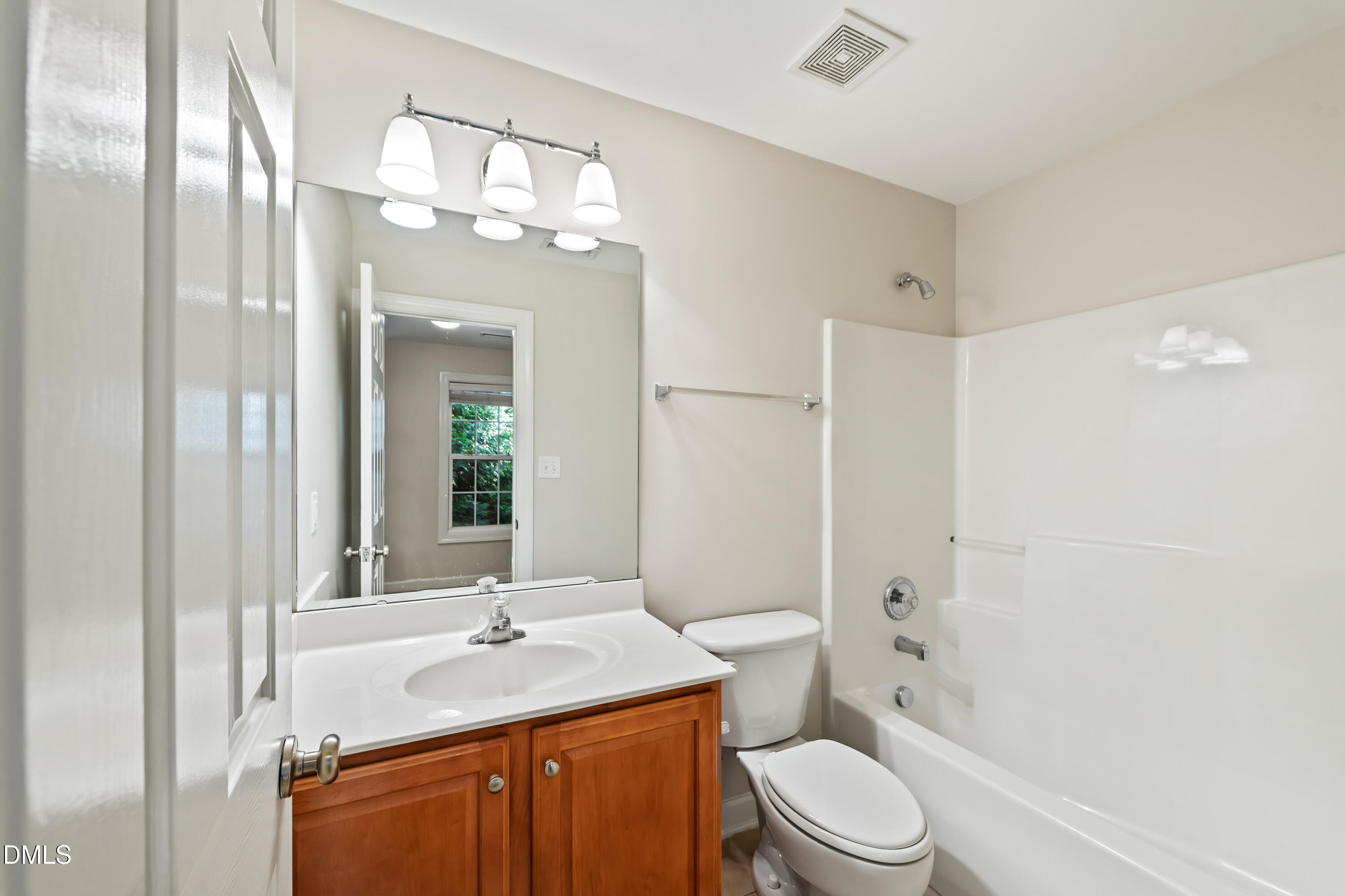 3645 Edgemont Drive Property Photo 17