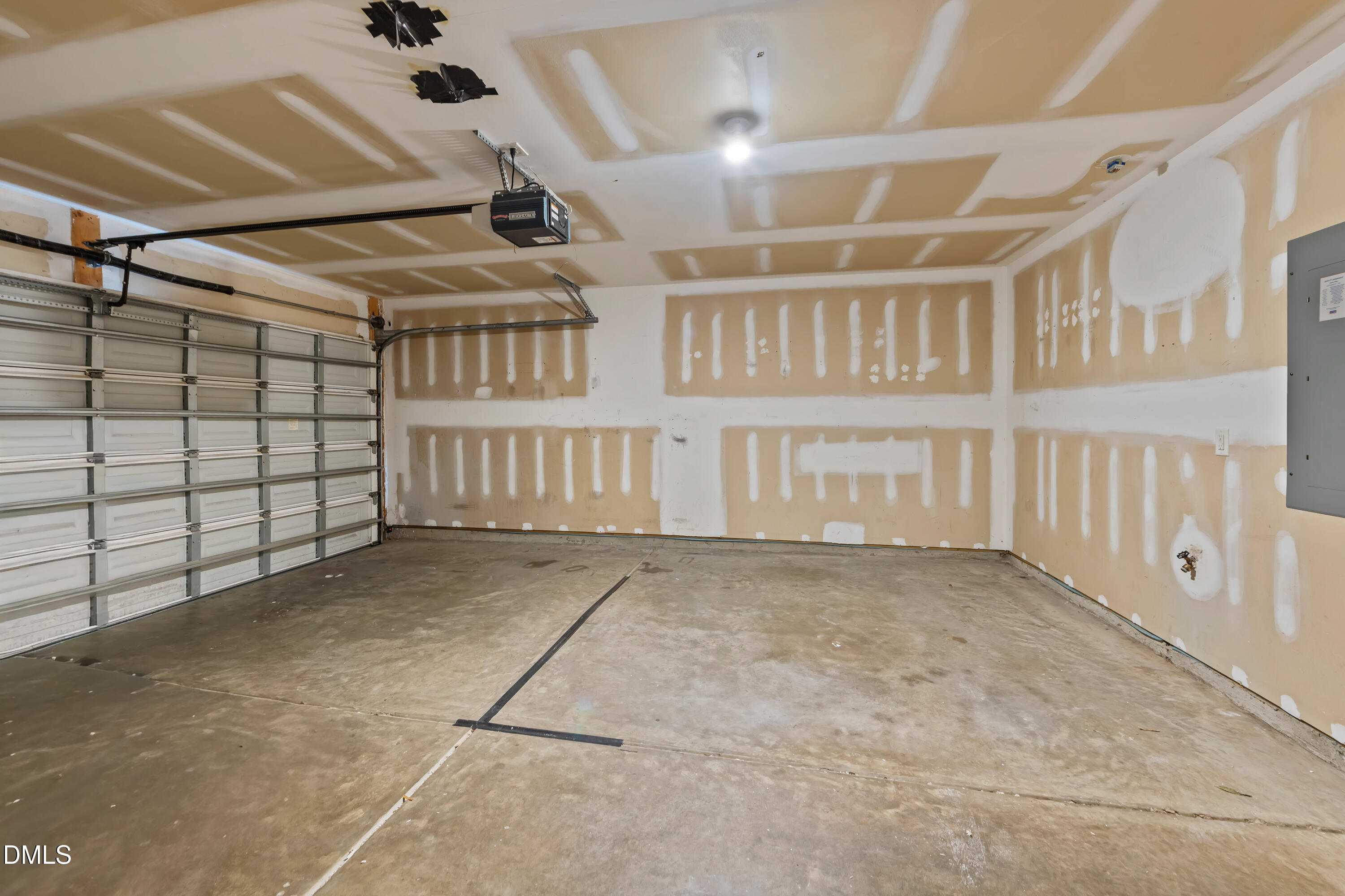 3645 Edgemont Drive Property Photo 19