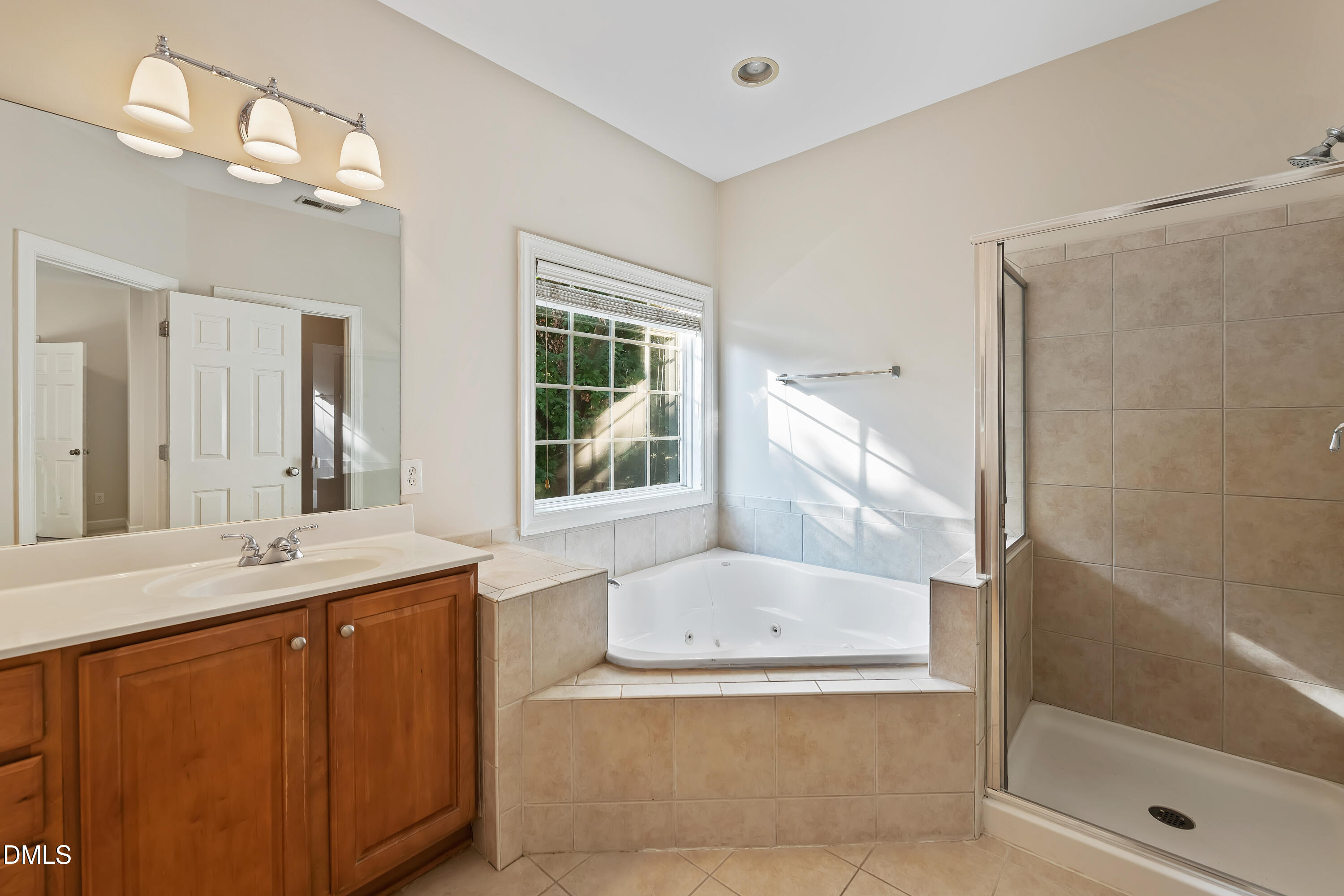 3645 Edgemont Drive Property Photo 23