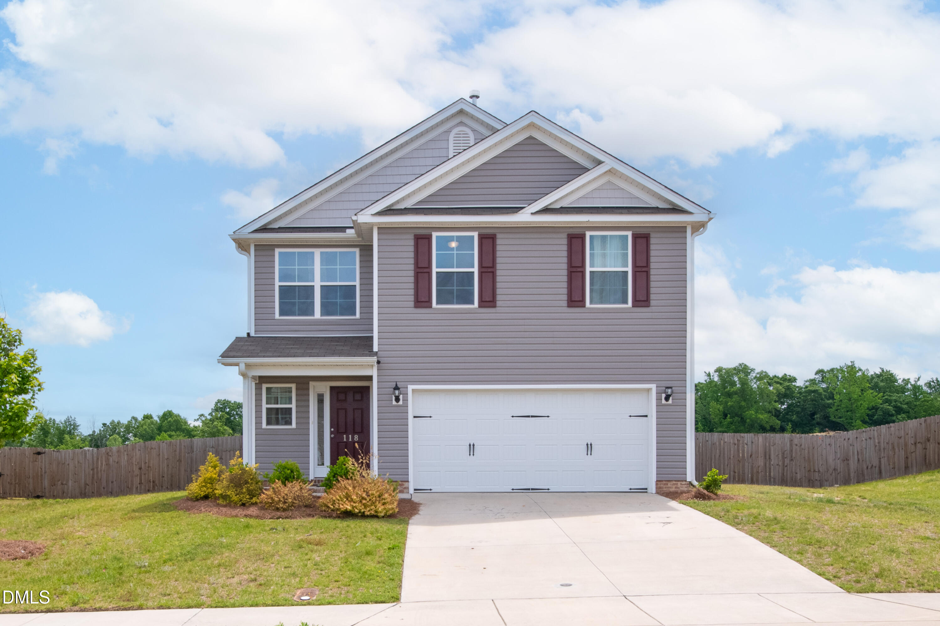 118 Brassfield Drive Property Photo 1