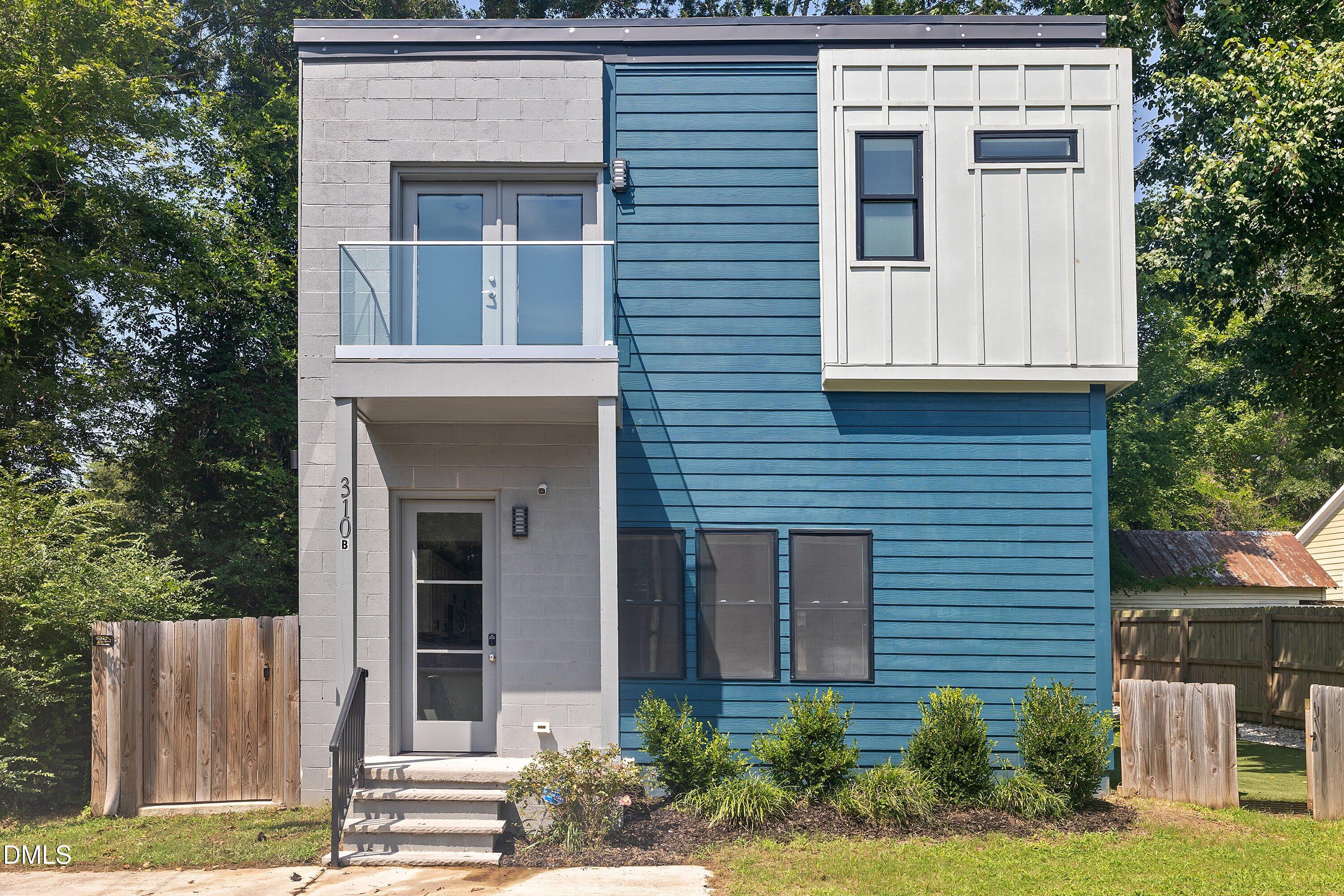 310 Truce Street B Property Photo 1