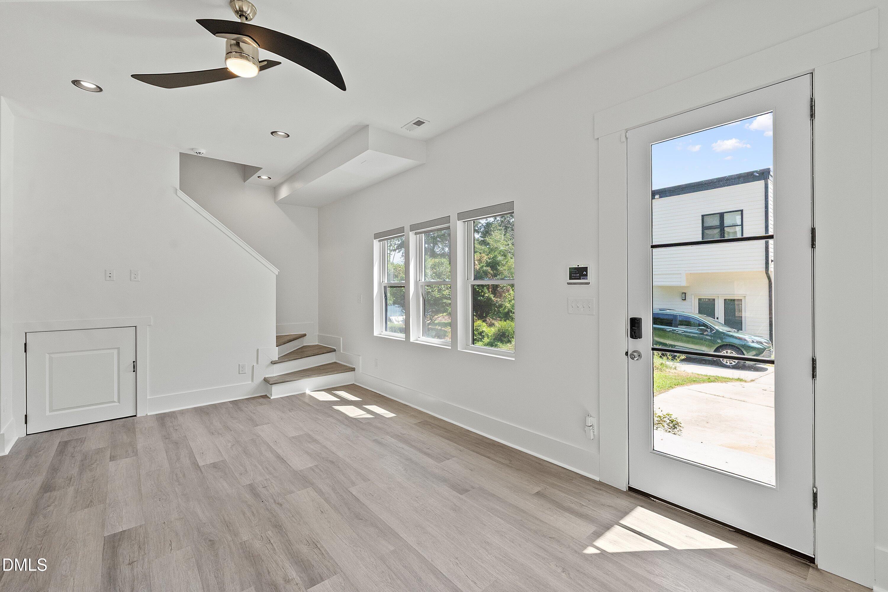 310 Truce Street B Property Photo 6