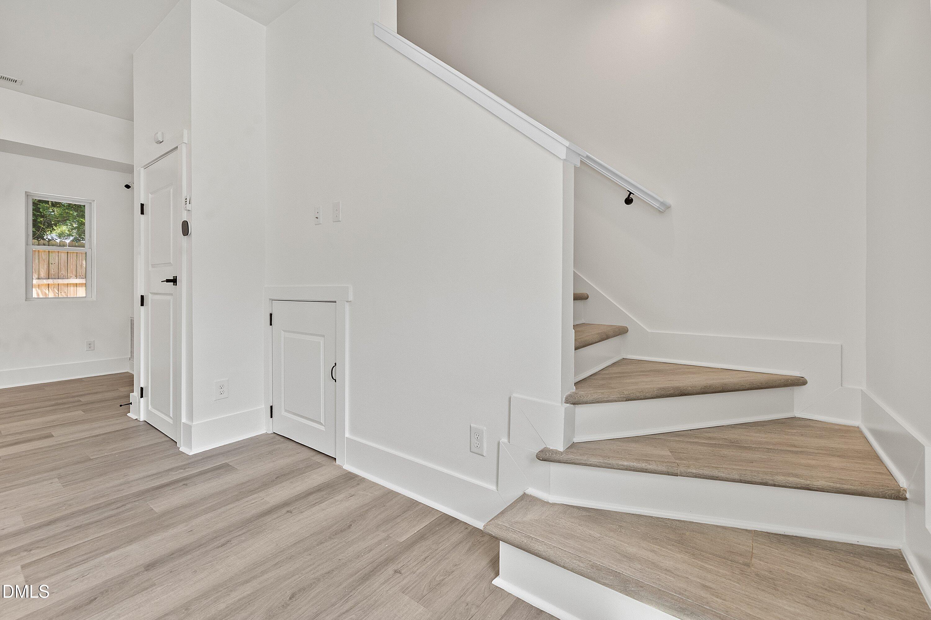 310 Truce Street B Property Photo 7