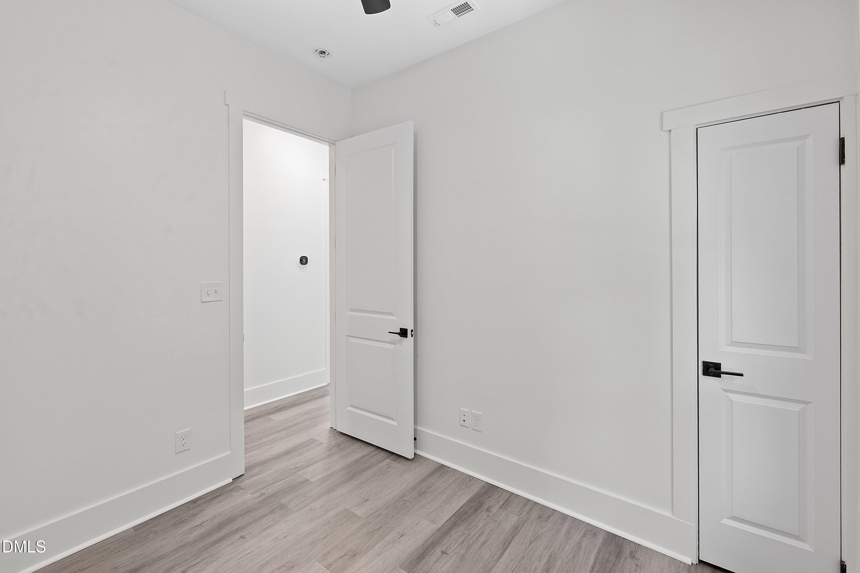 310 Truce Street B Property Photo 14