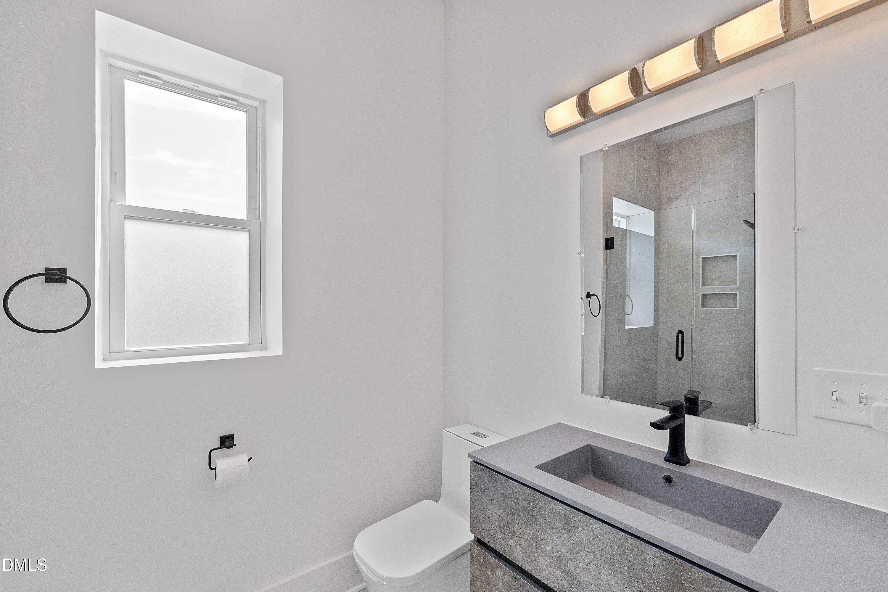 310 Truce Street B Property Photo 21