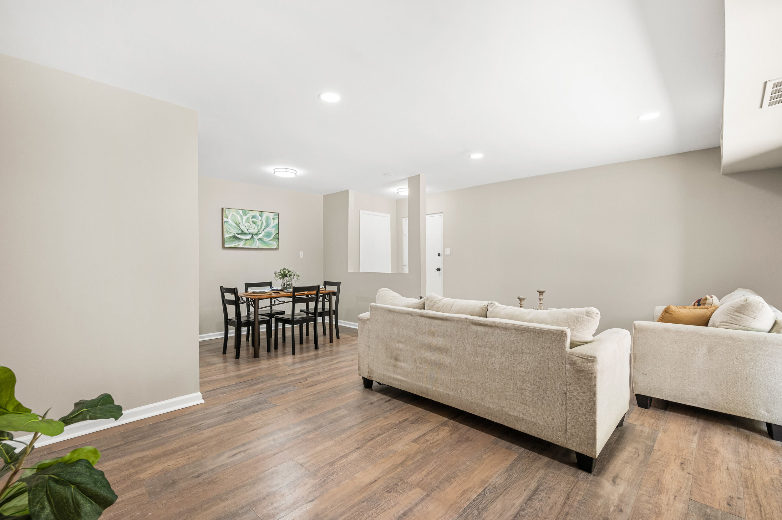 1008 Sandlin Place A Property Photo 8