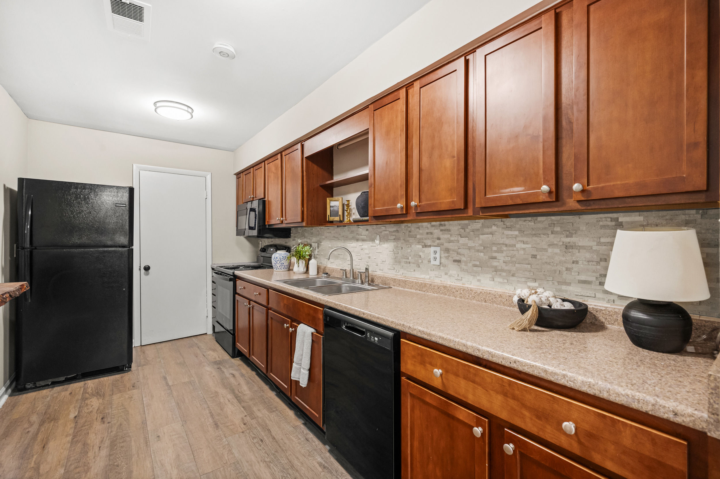 1008 Sandlin Place A Property Photo 13