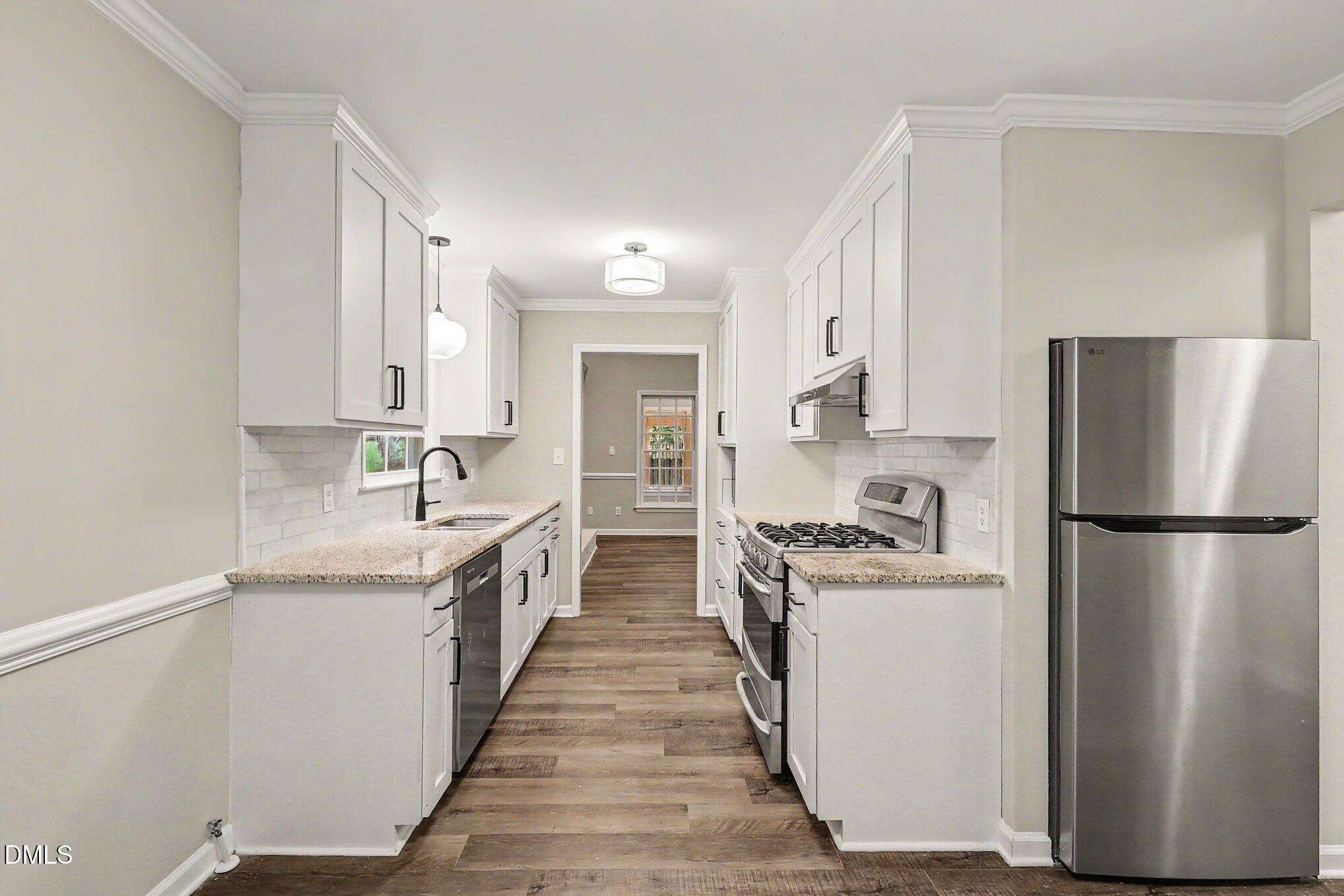 7004 Norwich Drive Property Photo 14
